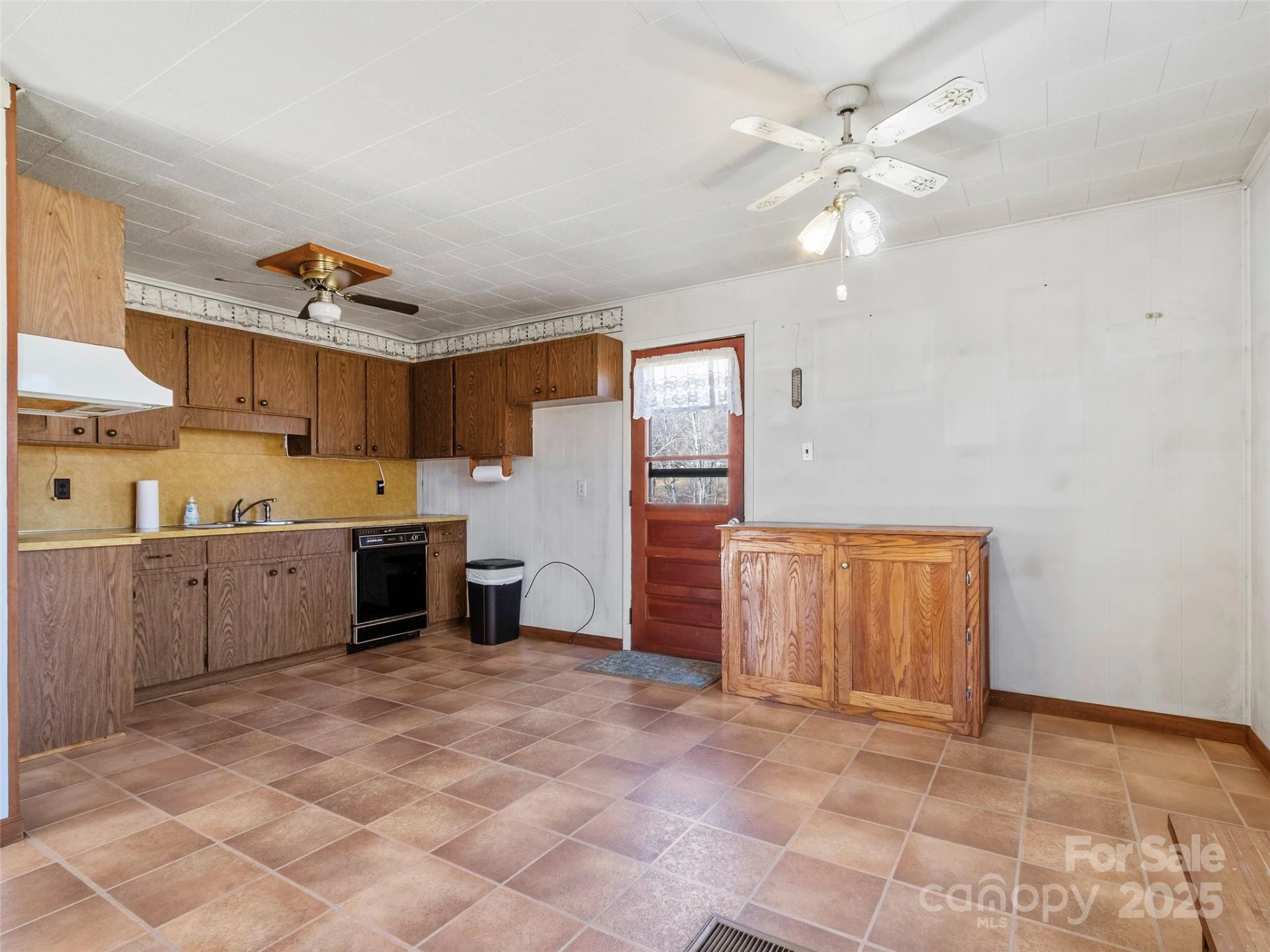 1879 White Oak Road - Photo 13