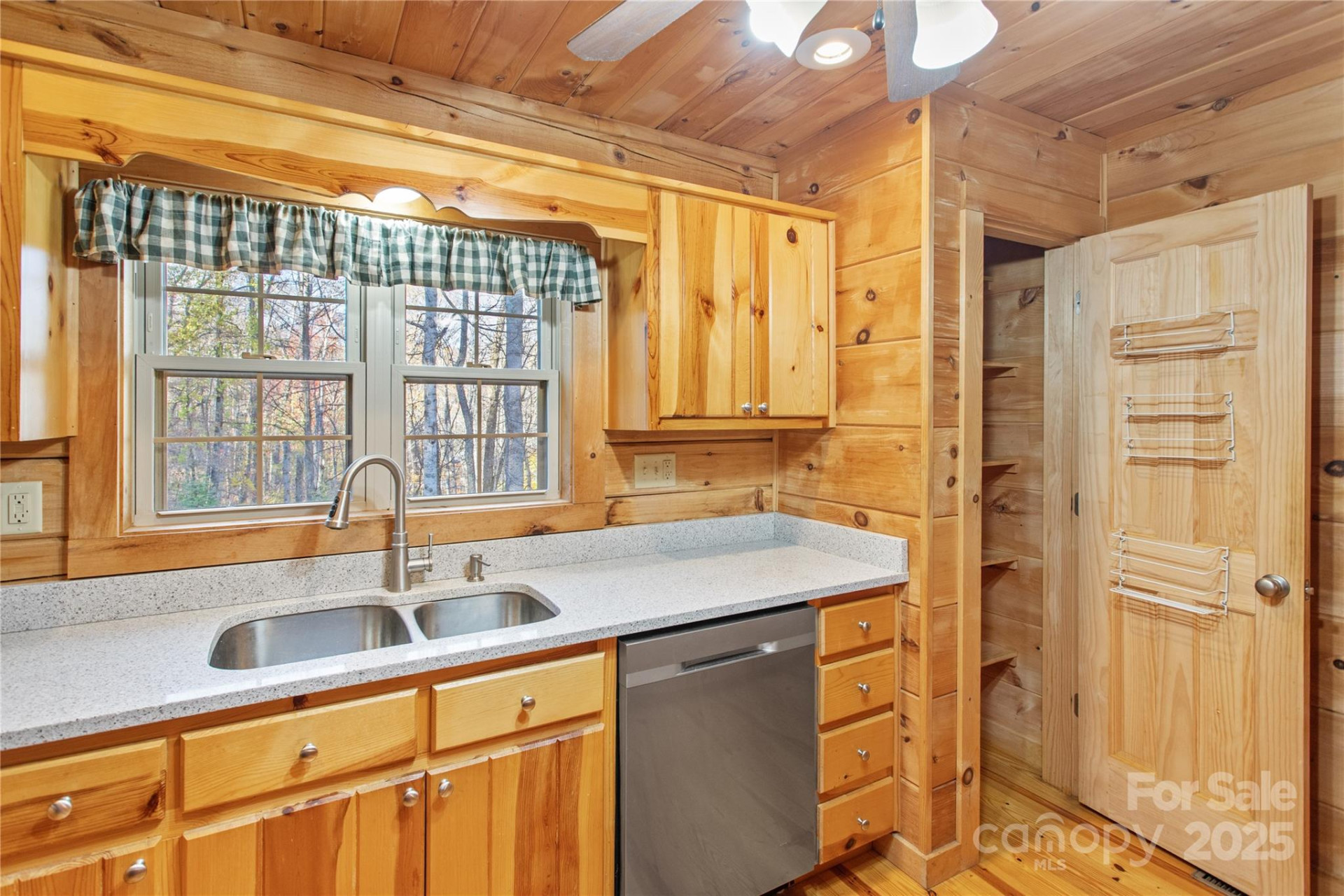 17 Aaron Way - Photo 7