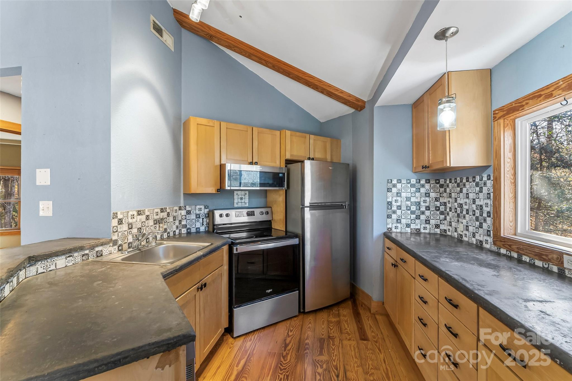 83 Cascades Parkway - Photo 13