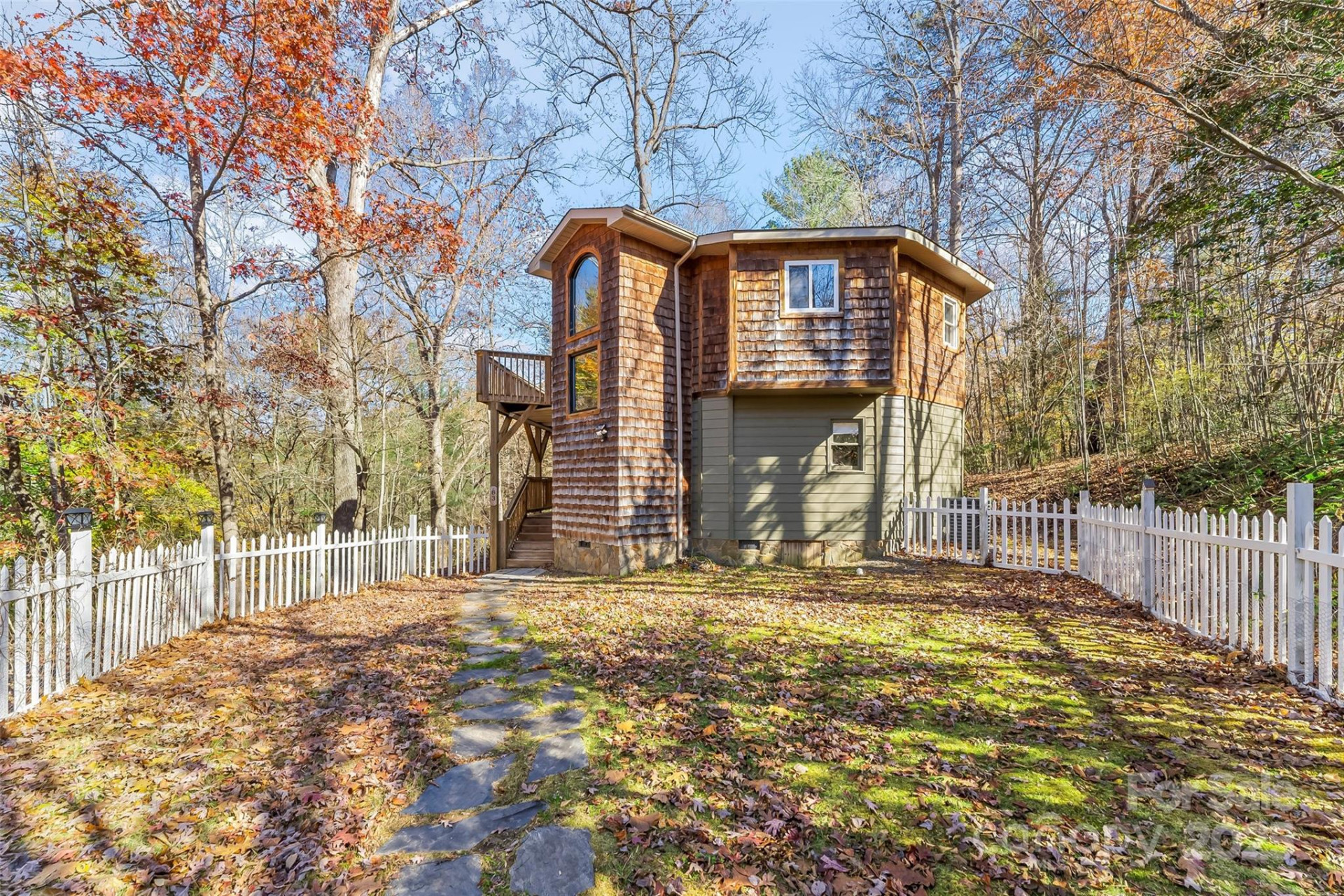 83 Cascades Parkway - Photo 3