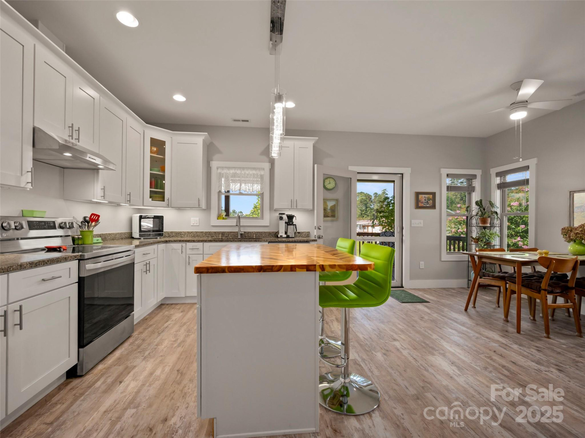 43 Middle Street - Photo 12