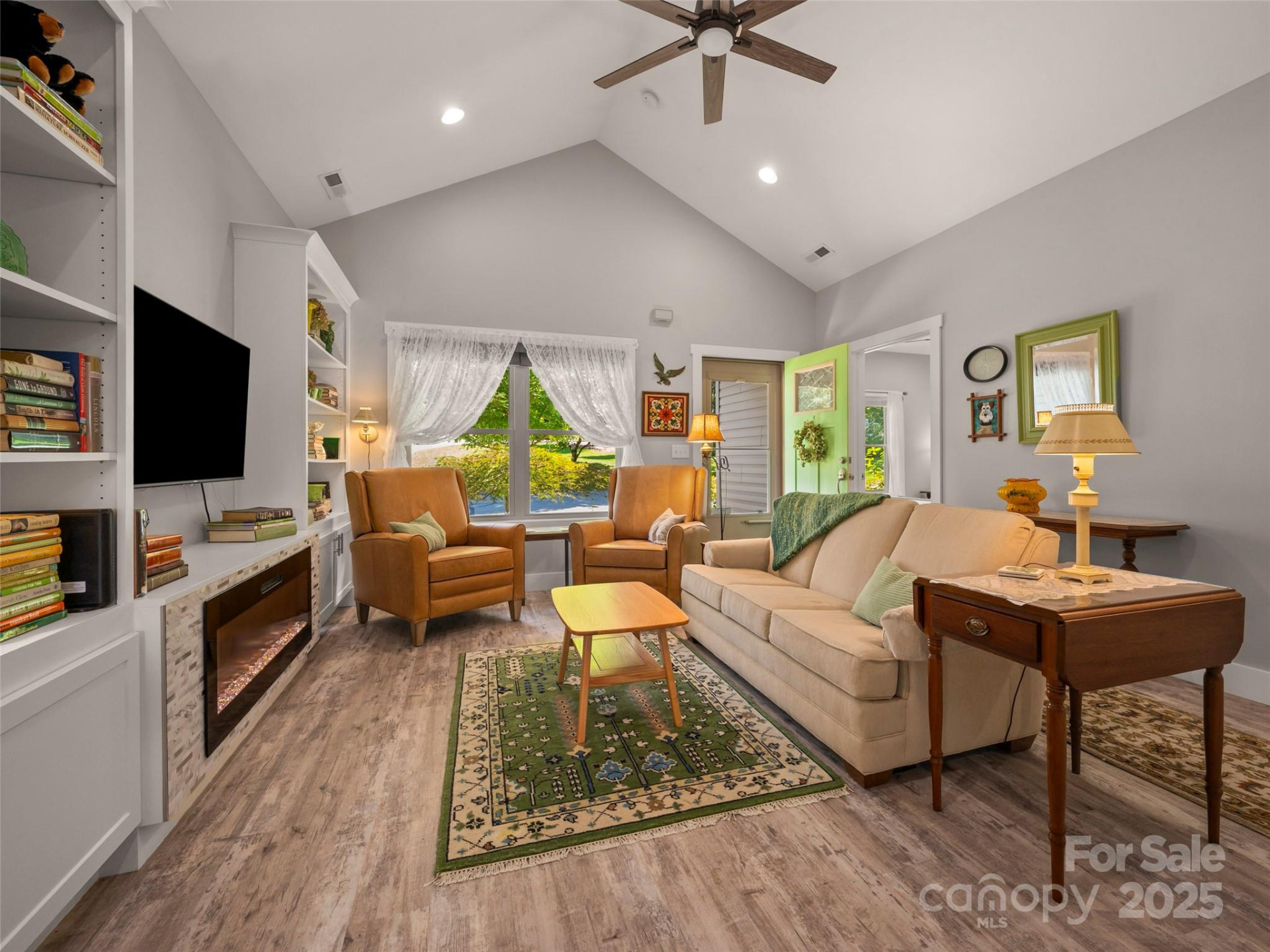 43 Middle Street - Photo 9