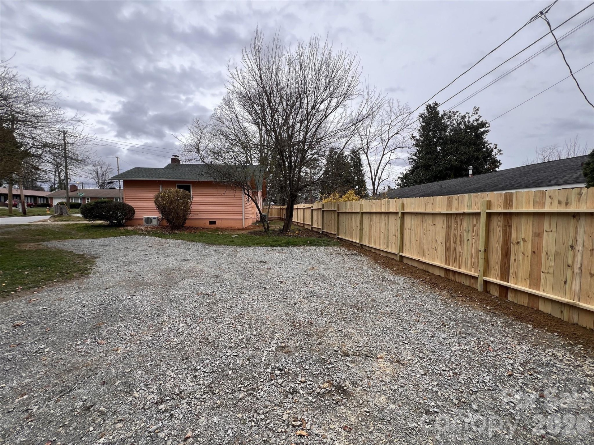 422 Hebron Road - Photo 2