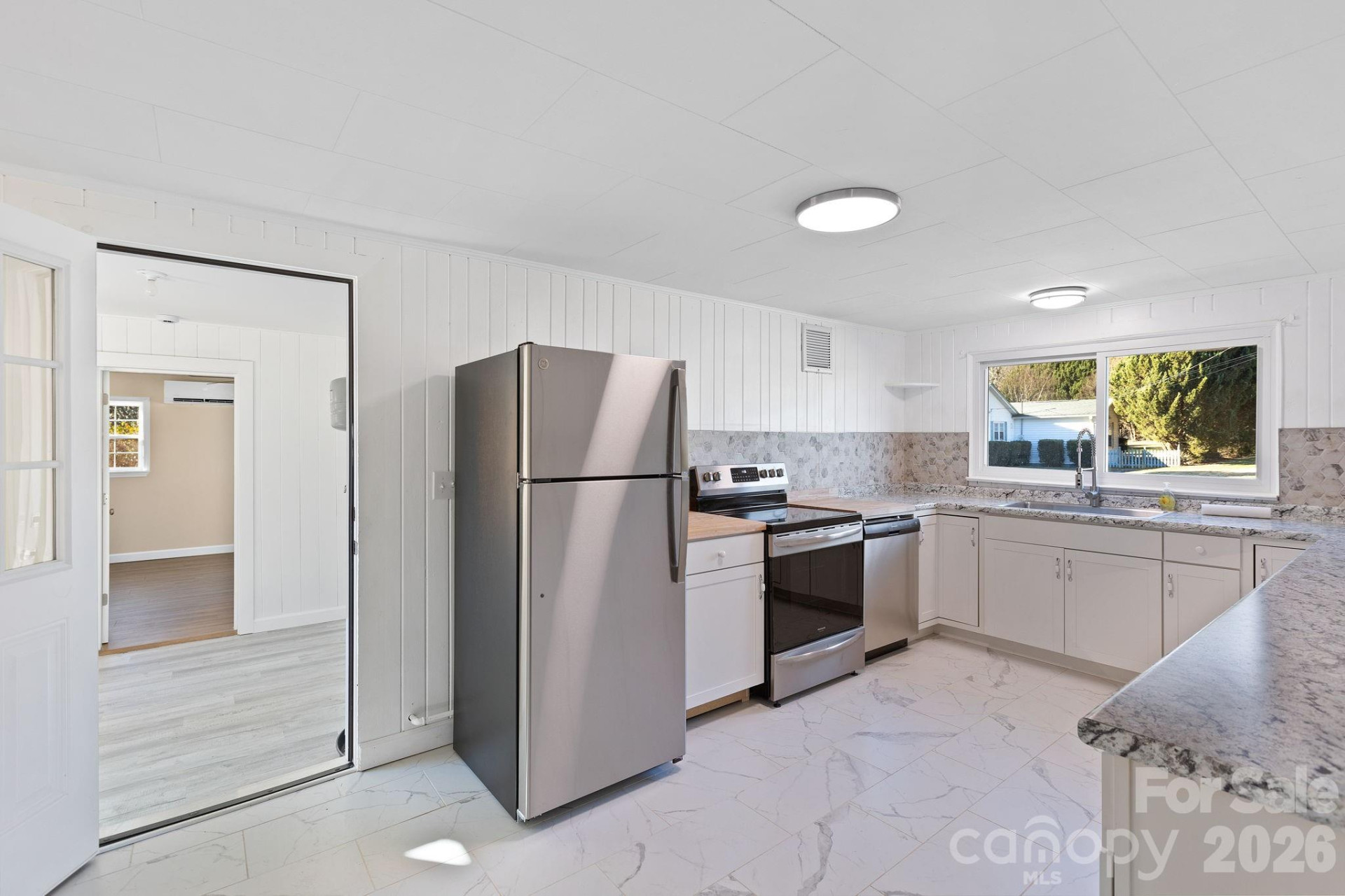 422 Hebron Road - Photo 5