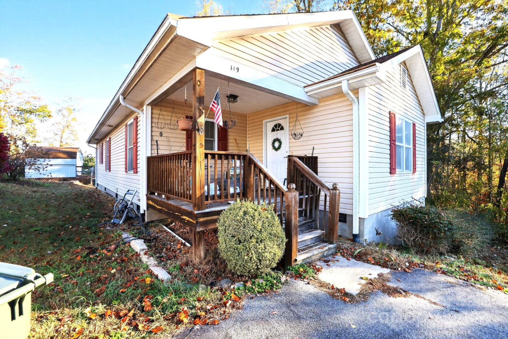 149 Victoria Springs Drive - Photo 2