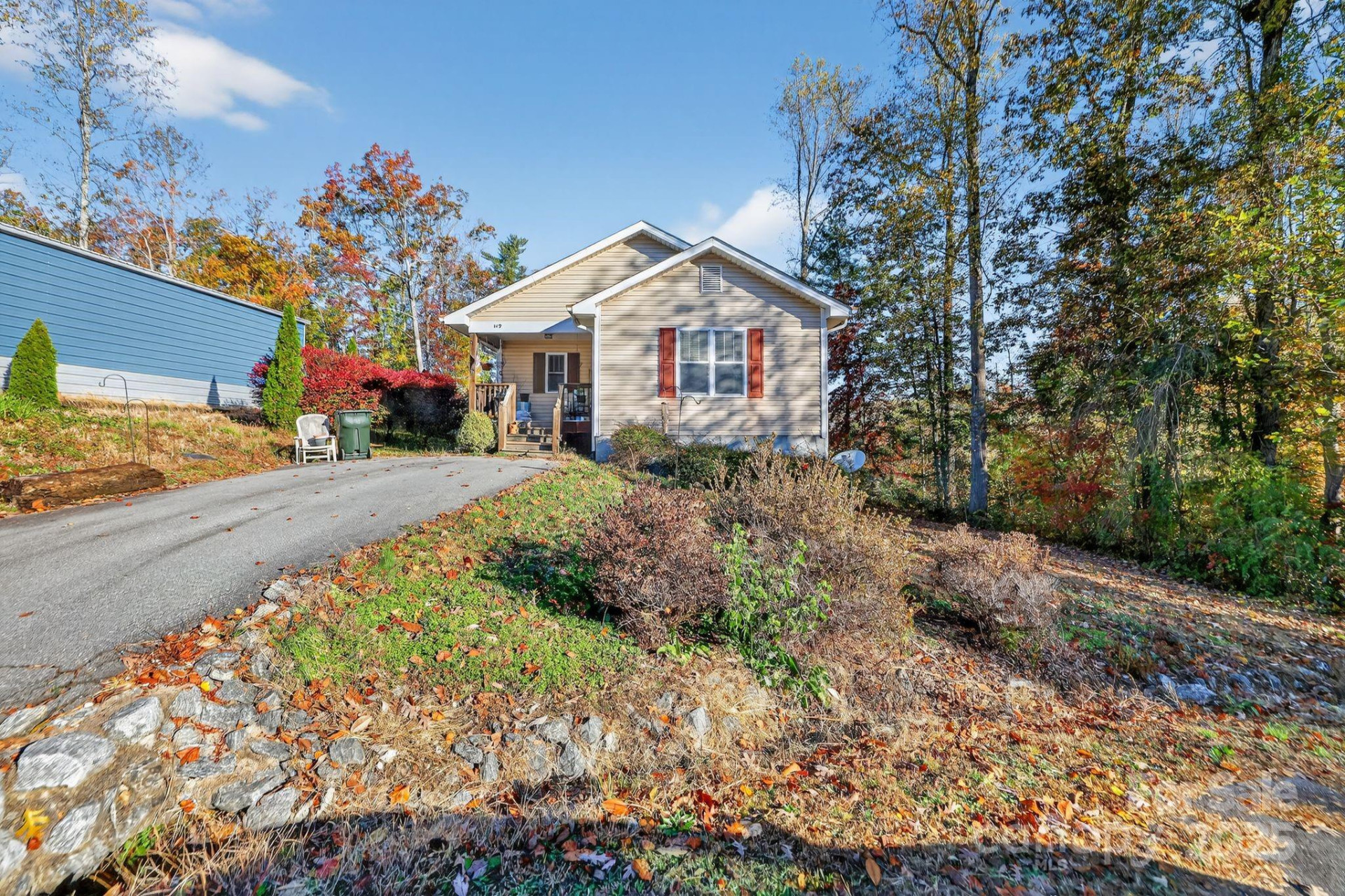 149 Victoria Springs Drive - Photo 28