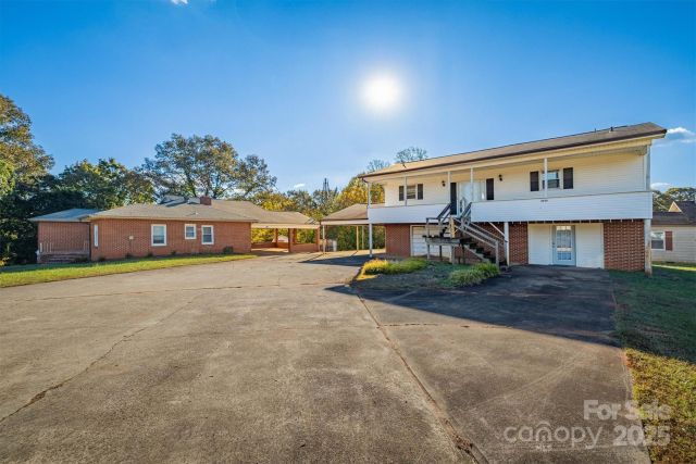 2986 Green Pasture Lane