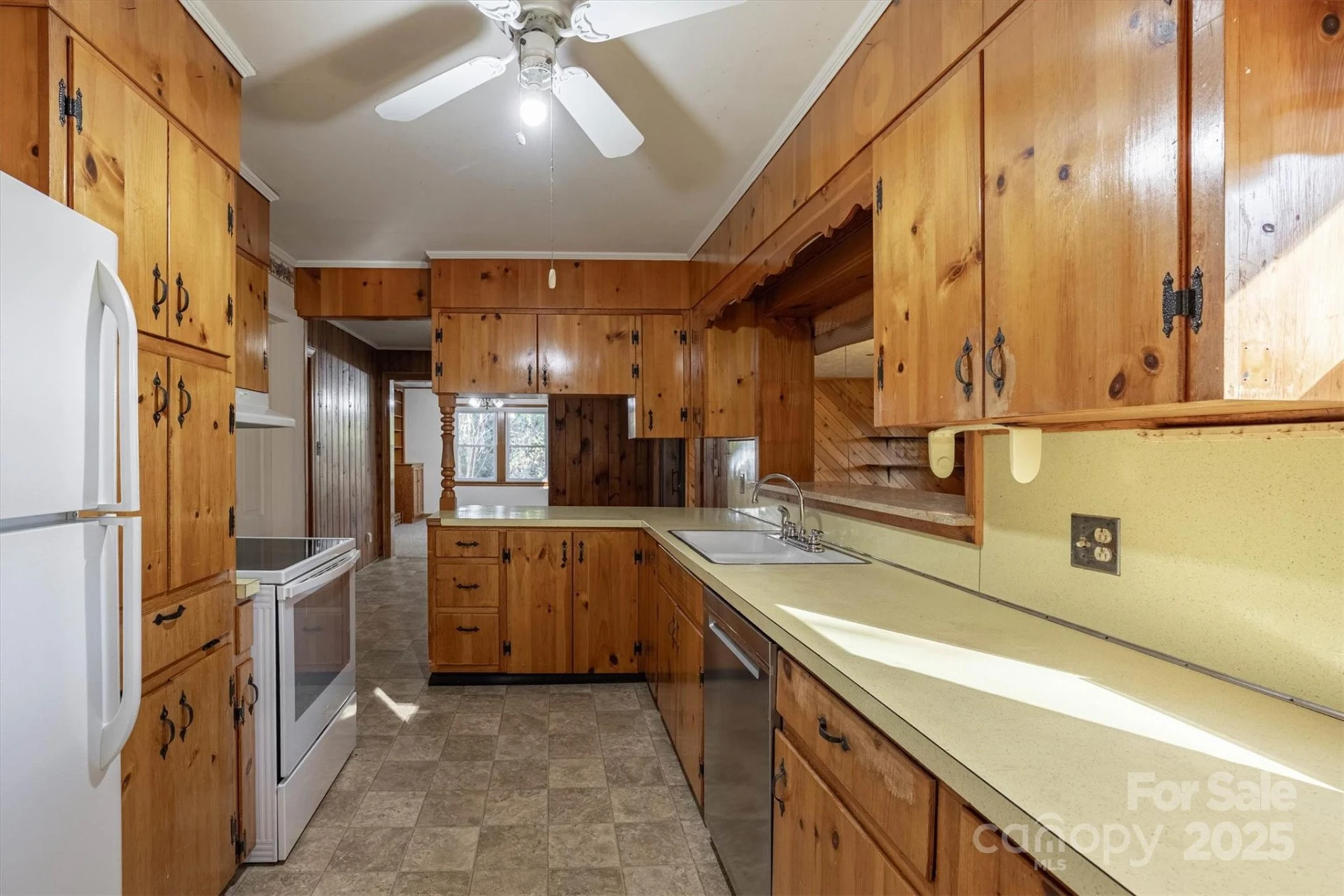 2986 Green Pasture Lane - Photo 9