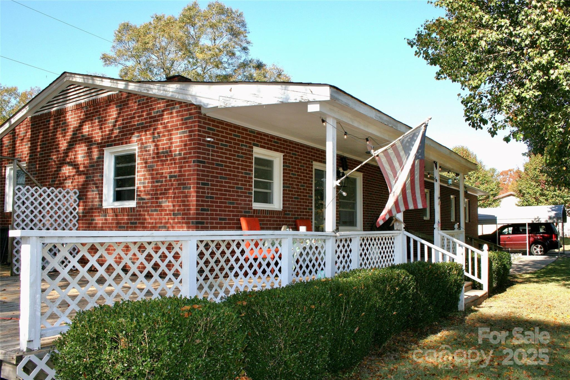 240 Hamrick Road - Photo 2