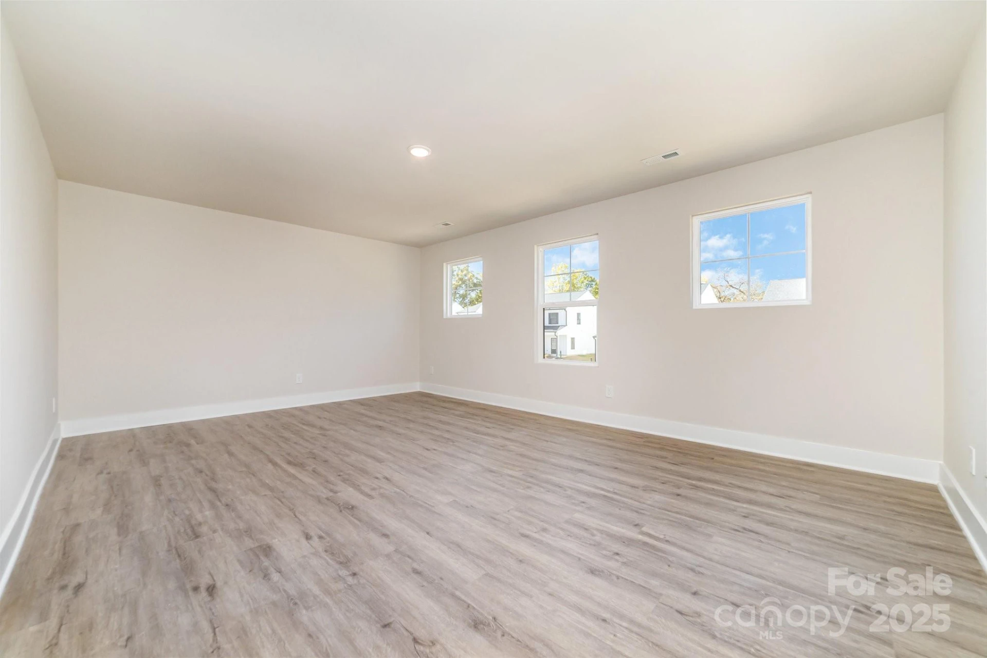 107 Silverwood Court - Photo 16