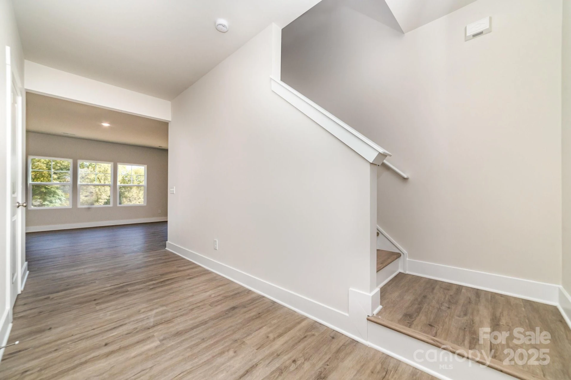 107 Silverwood Court - Photo 3