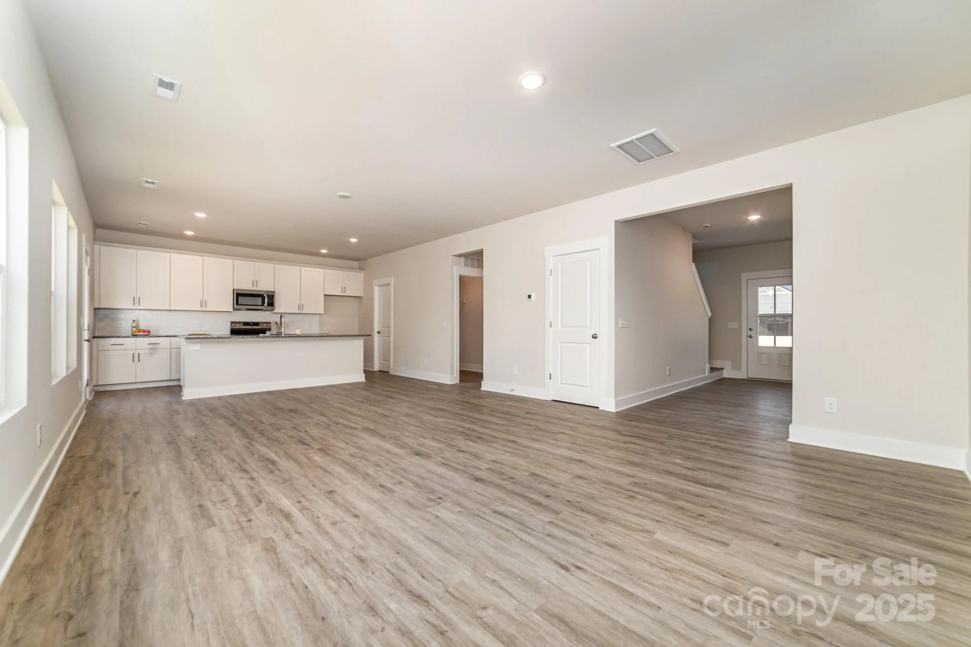 107 Silverwood Court - Photo 6