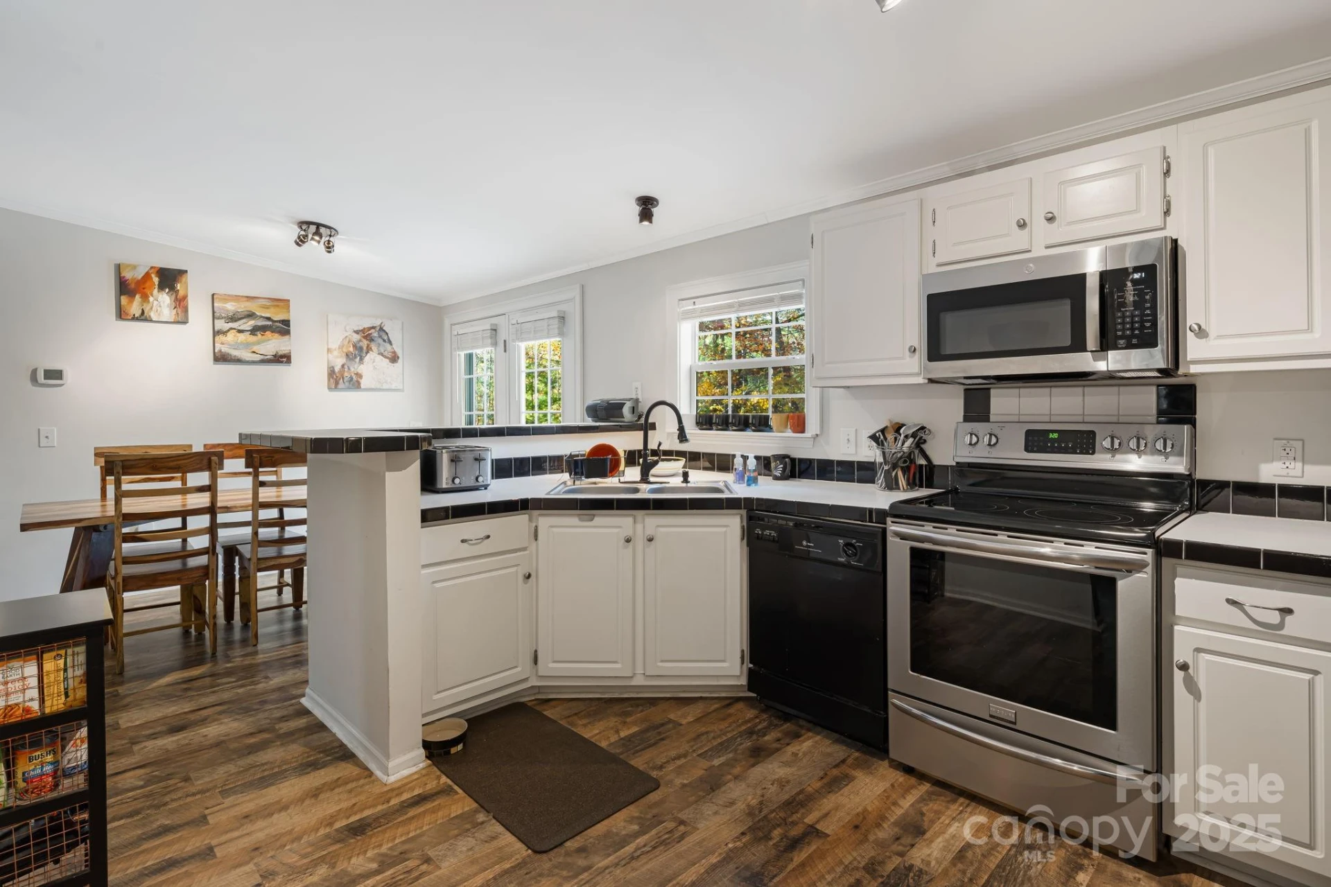 57 Founders Way - Photo 9