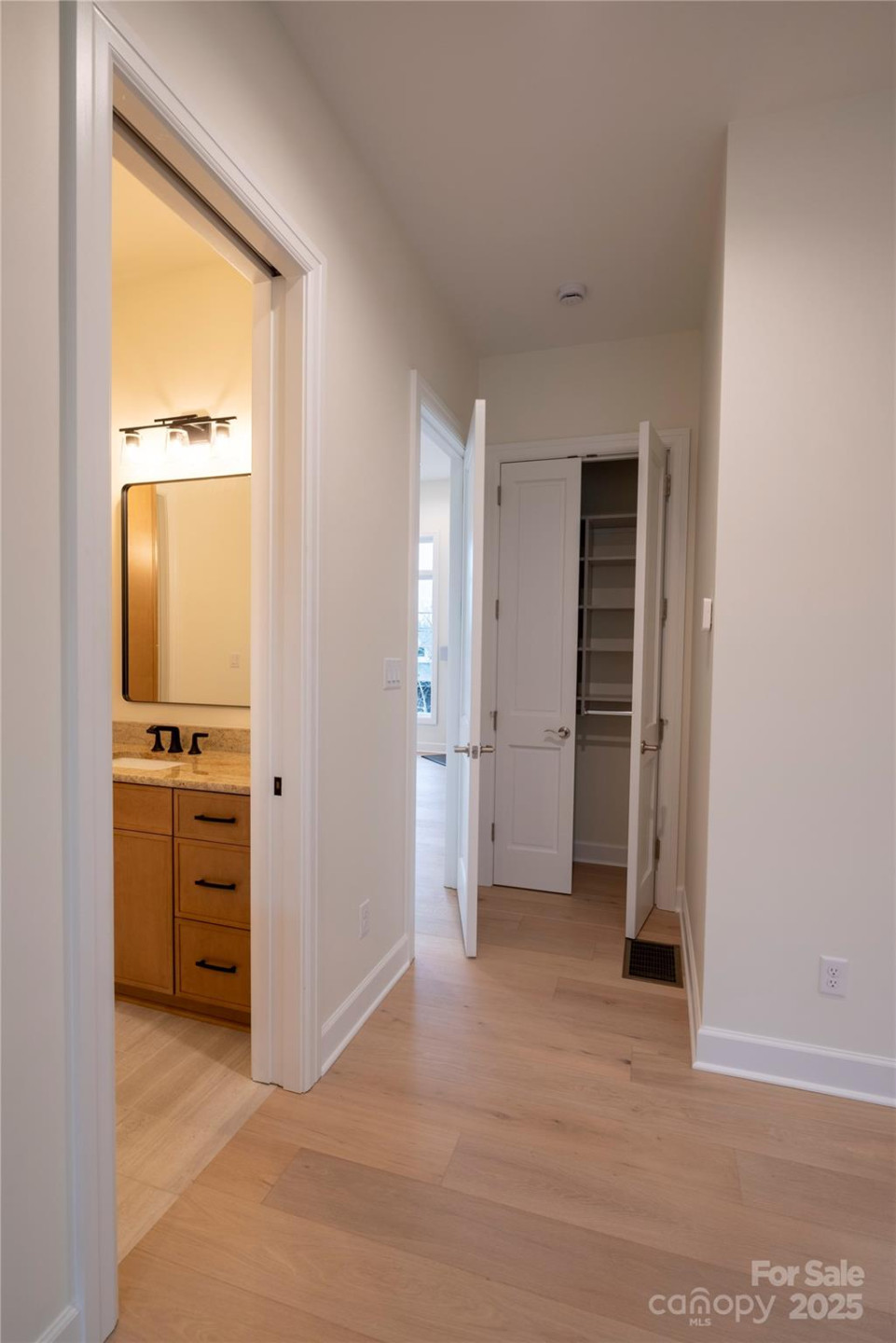 15 Evian Court - Photo 11