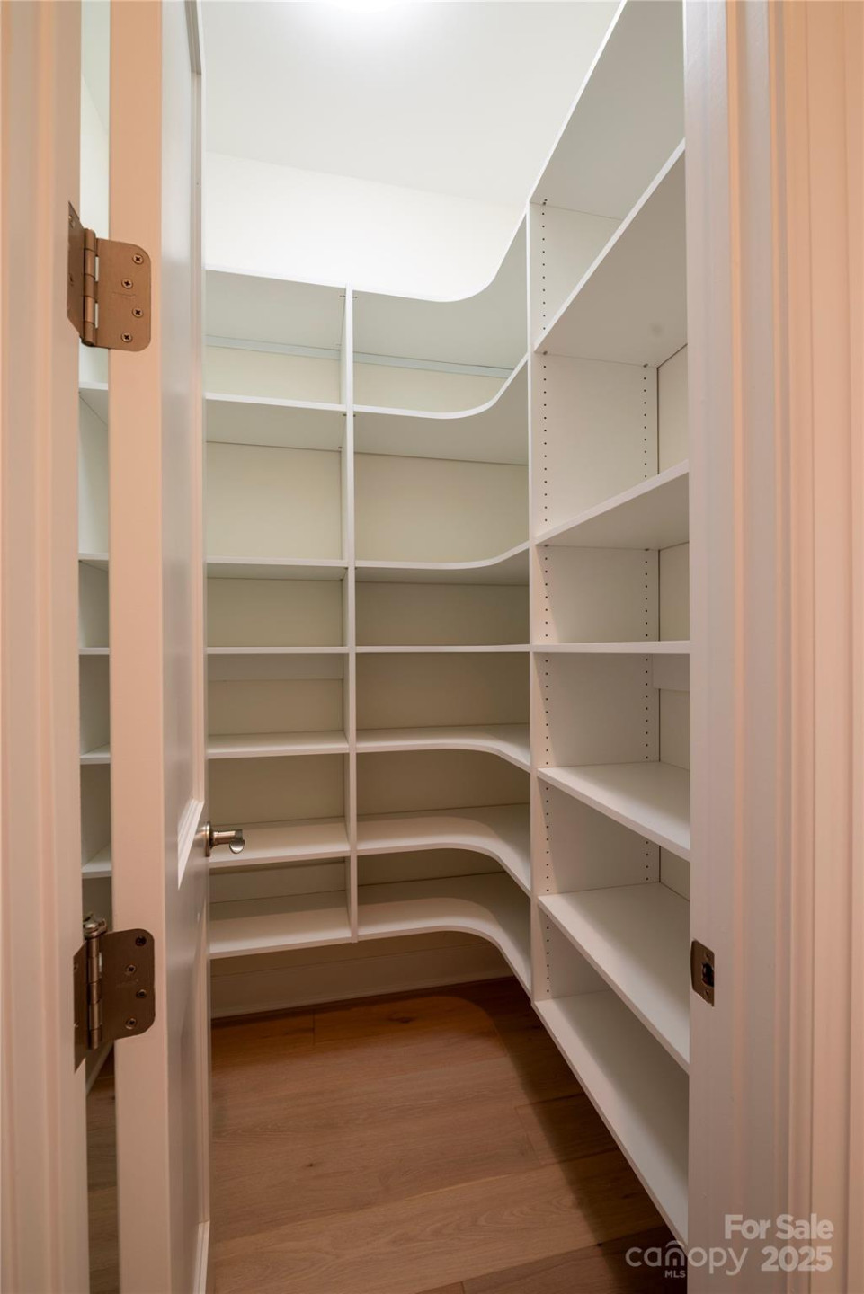 15 Evian Court - Photo 14