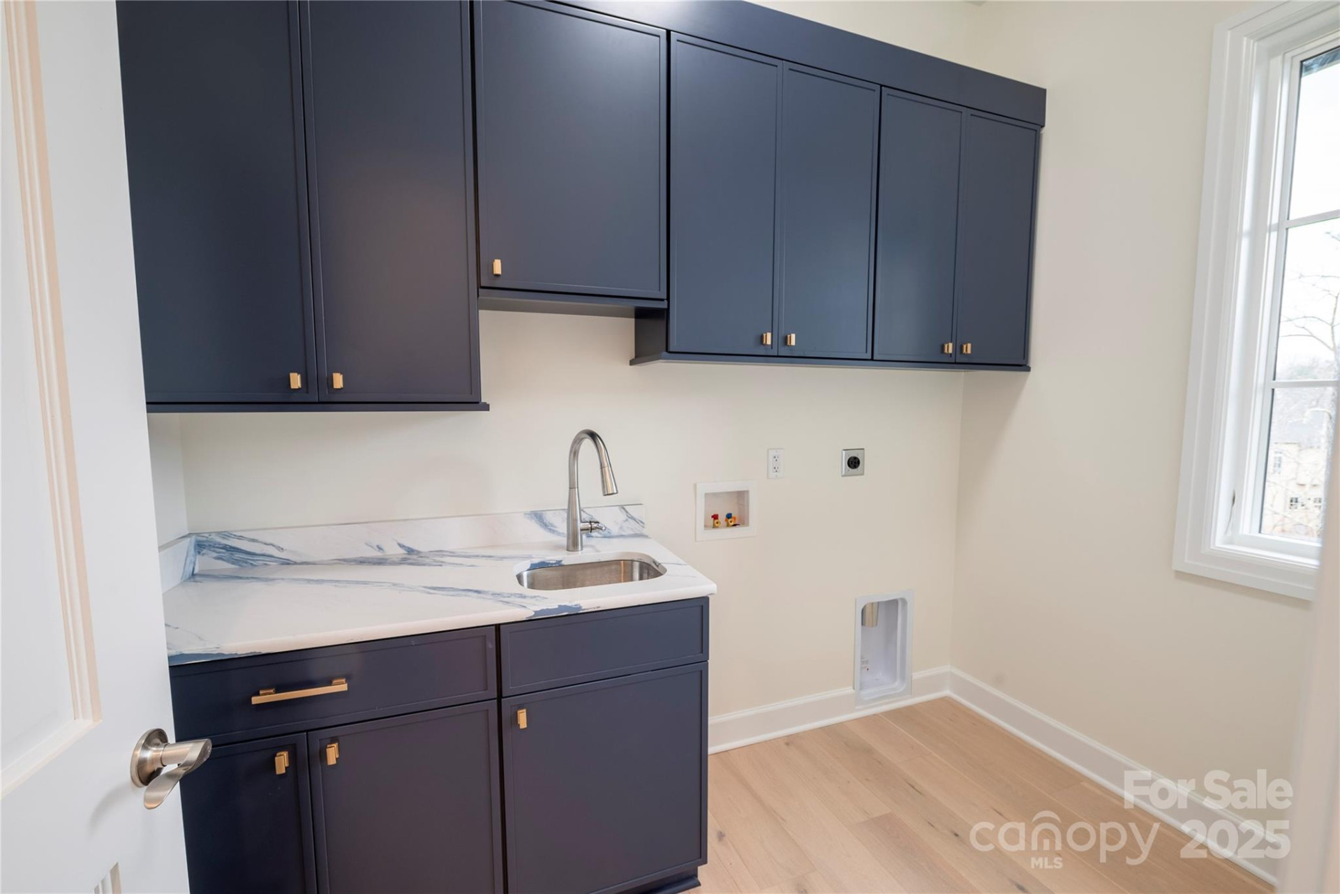 15 Evian Court - Photo 15