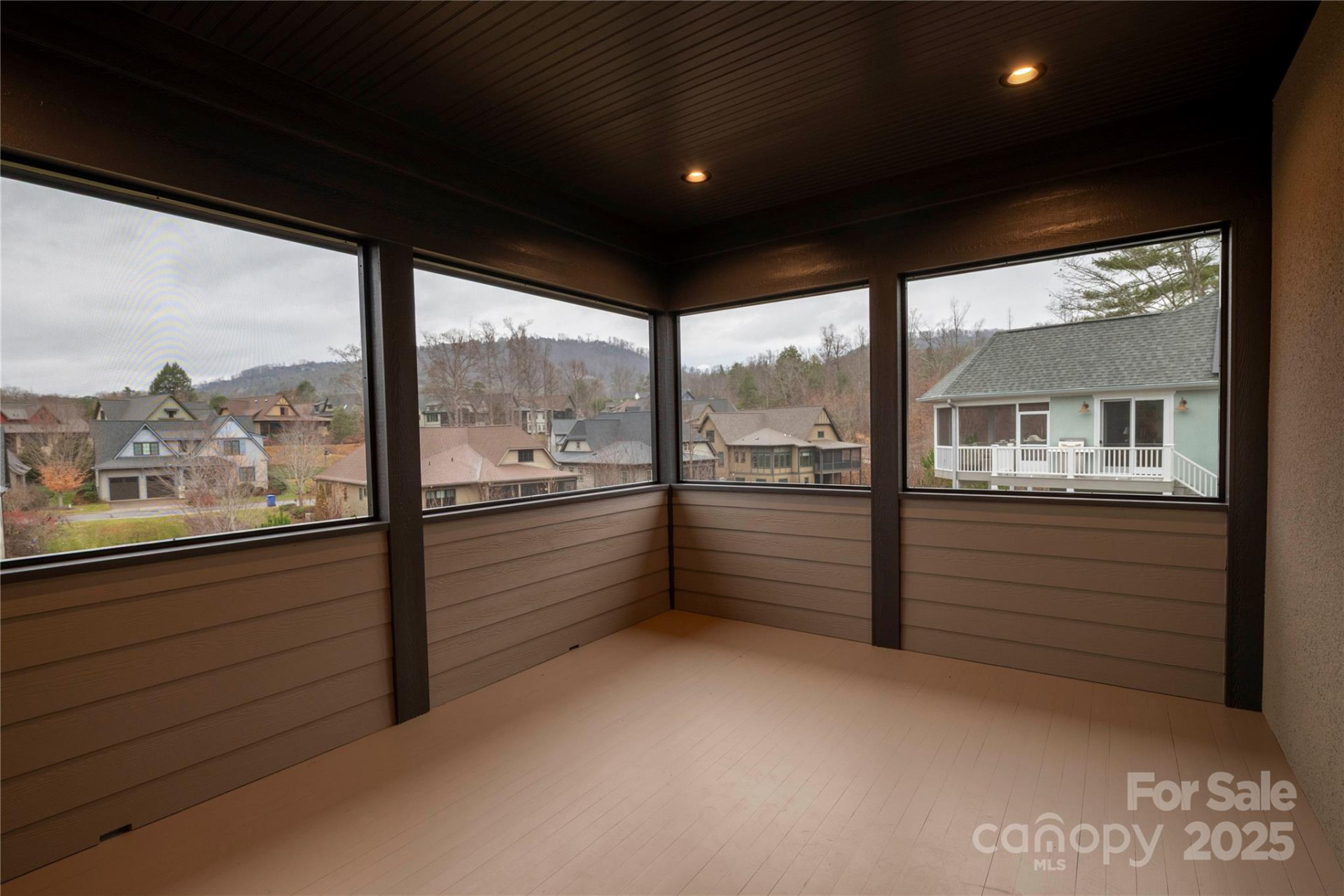 15 Evian Court - Photo 17