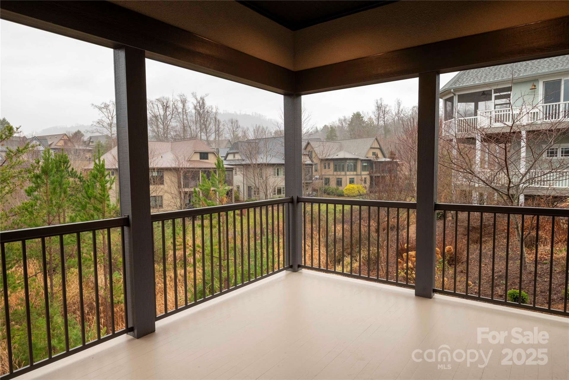 15 Evian Court - Photo 22