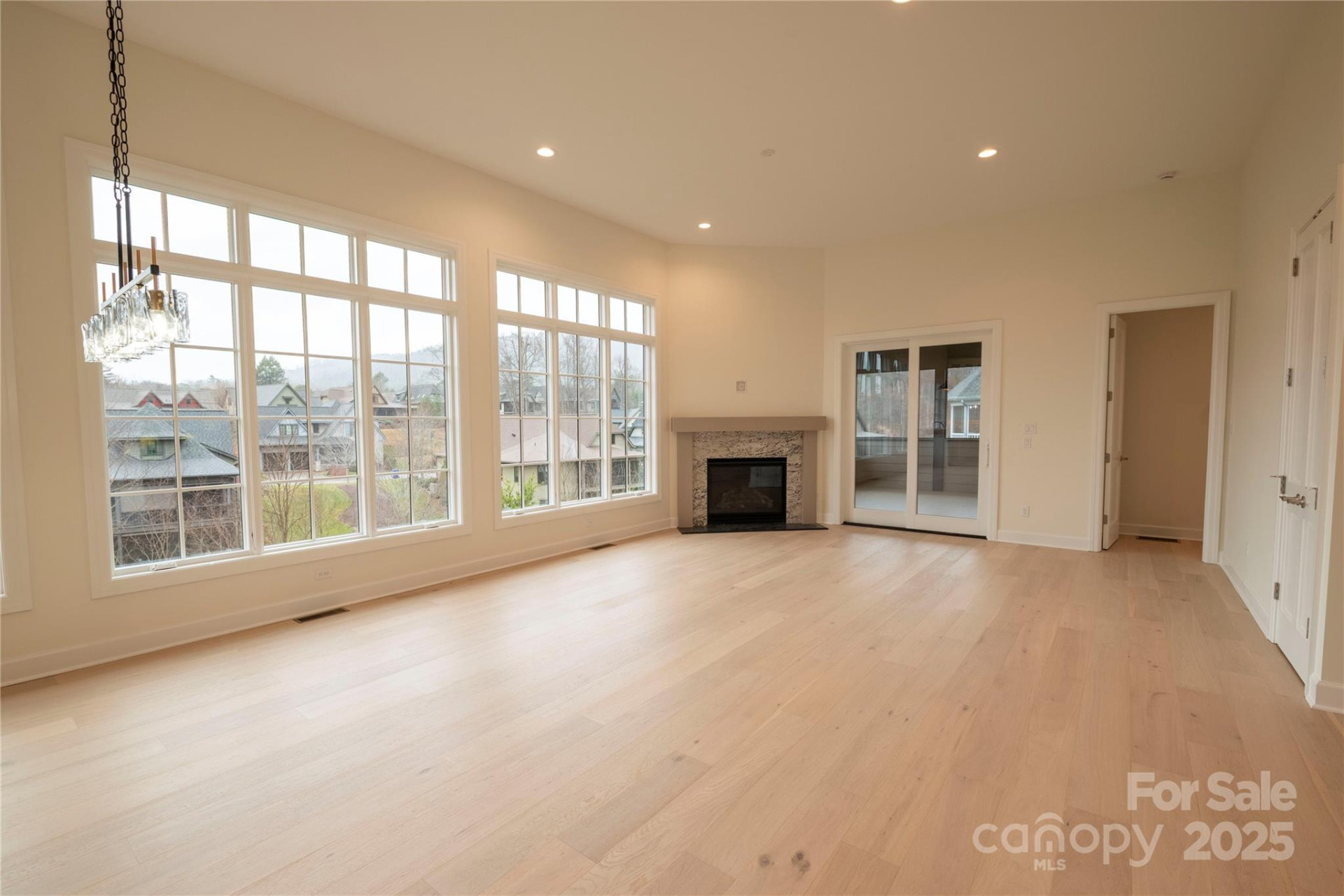 15 Evian Court - Photo 6