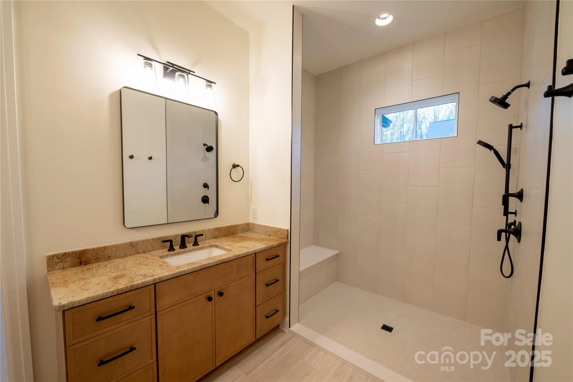15 Evian Court - Photo 9