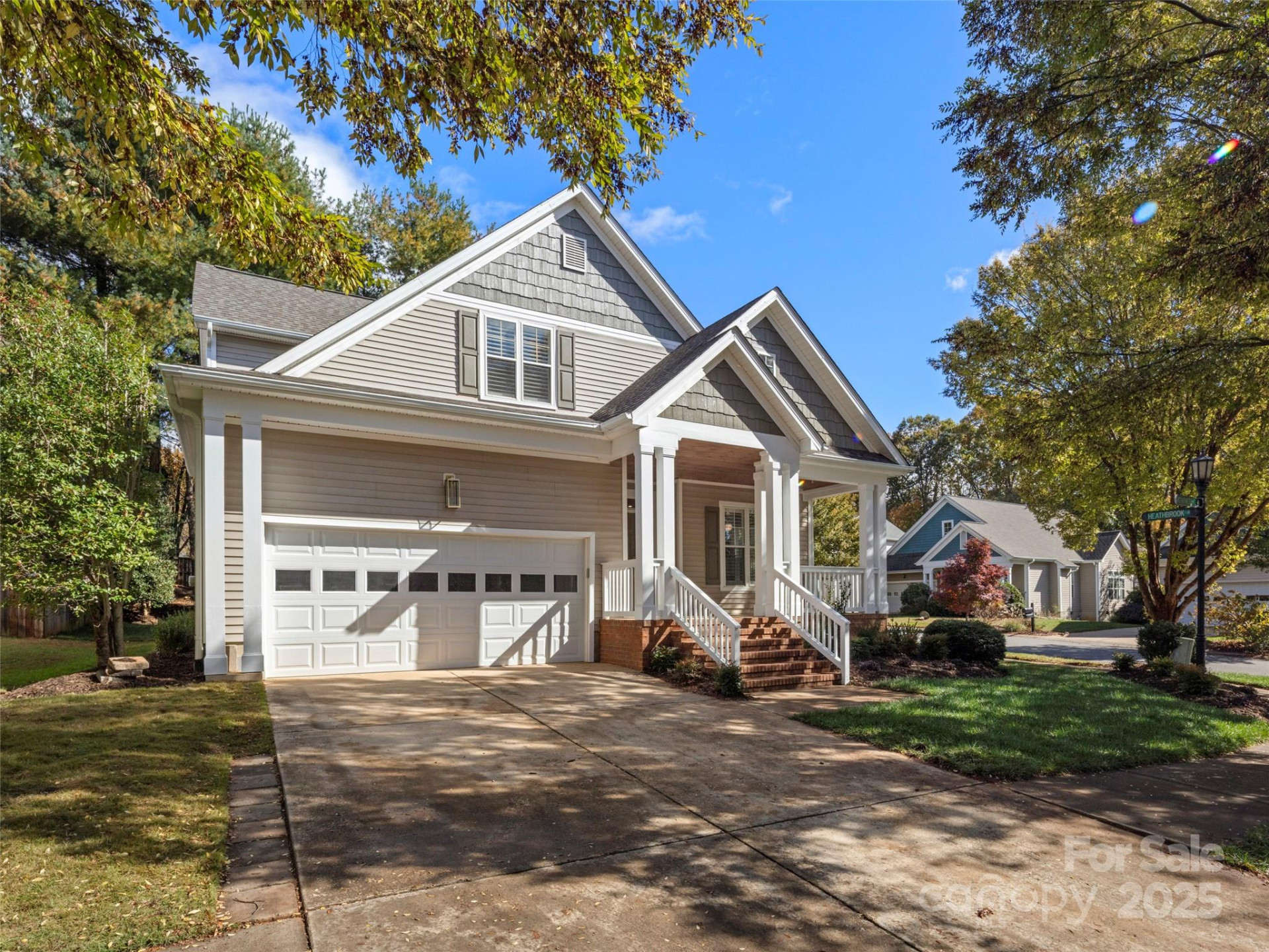 1501 Kentmere Lane - Photo 2