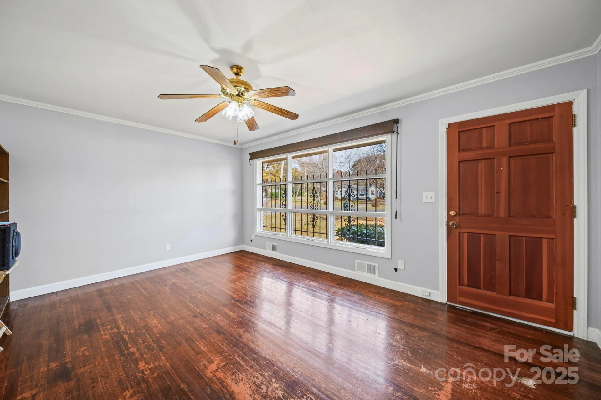 1703 Perry Street - Photo 2