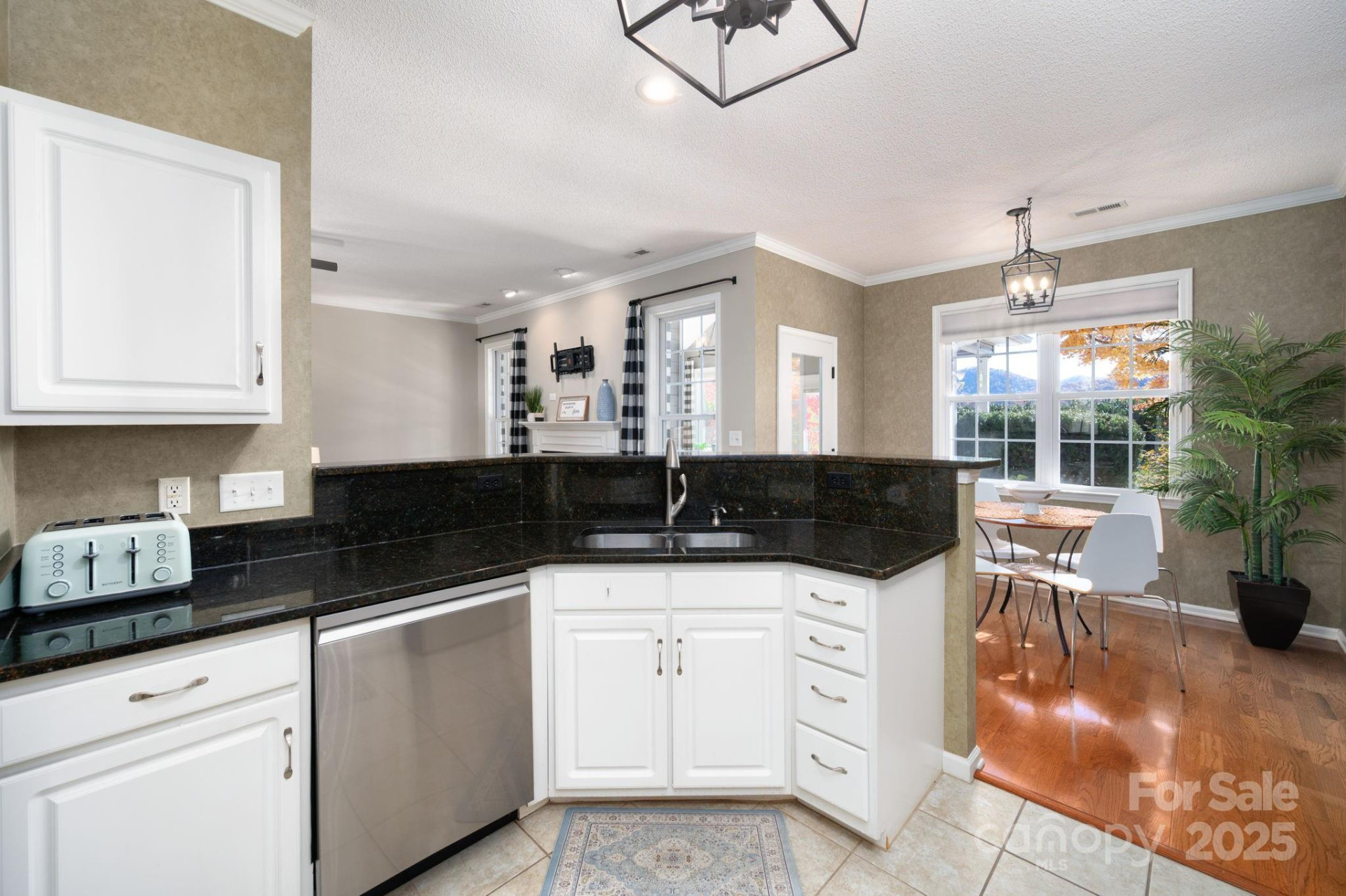207 Farm Creek Drive - Photo 11