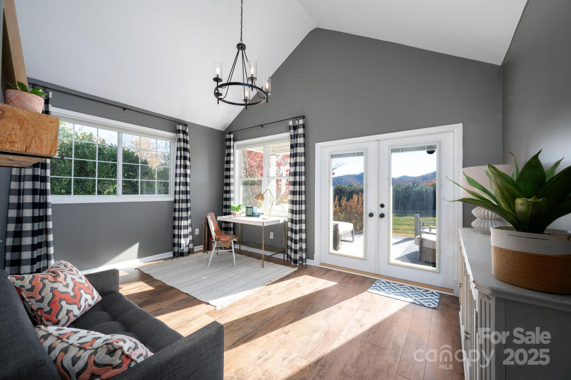 207 Farm Creek Drive - Photo 16