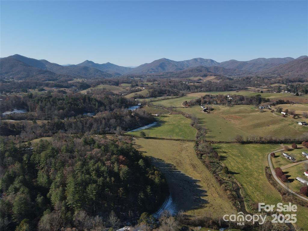 218 Walt Haven Drive - Photo 2