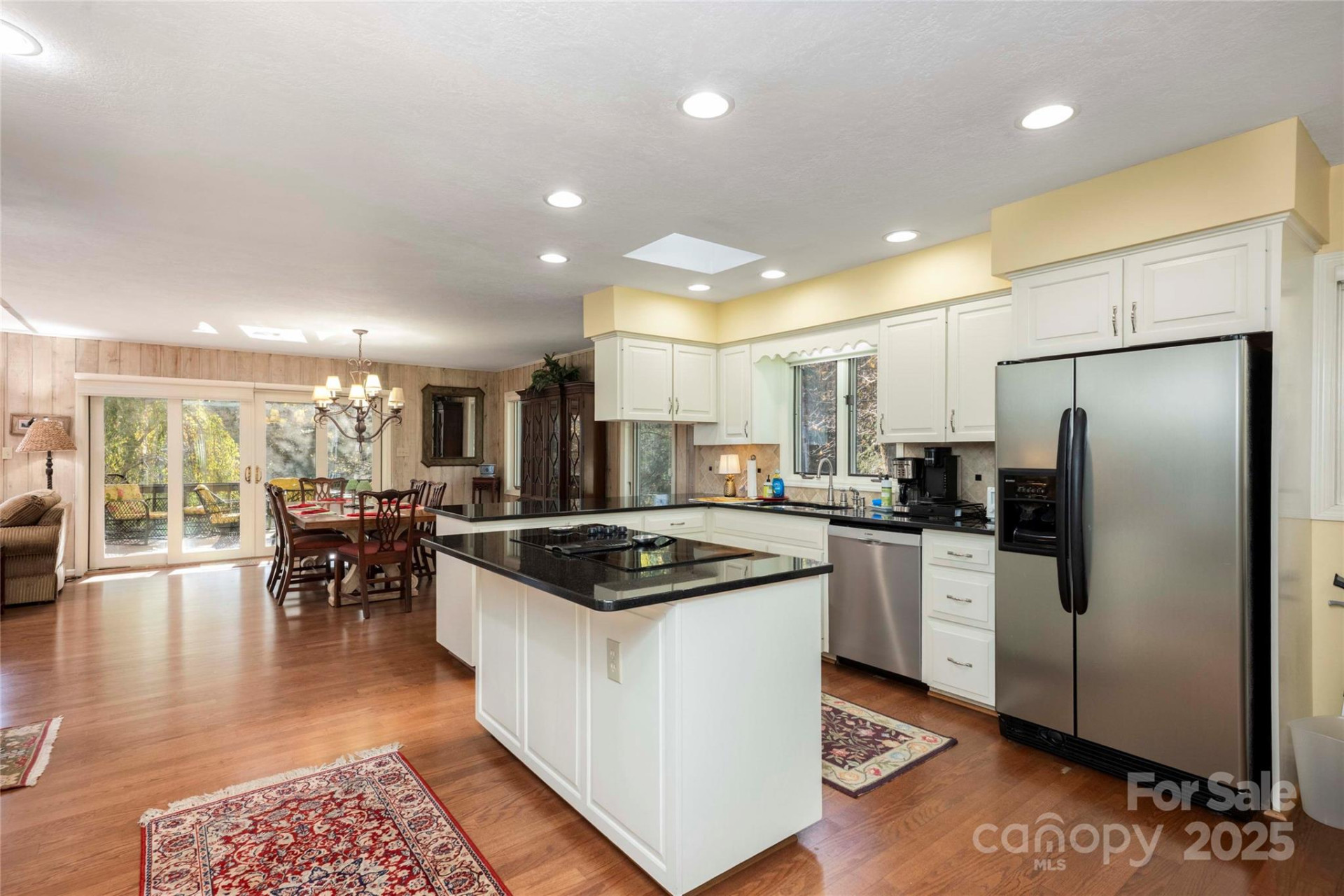 572 East Shore Drive - Photo 11