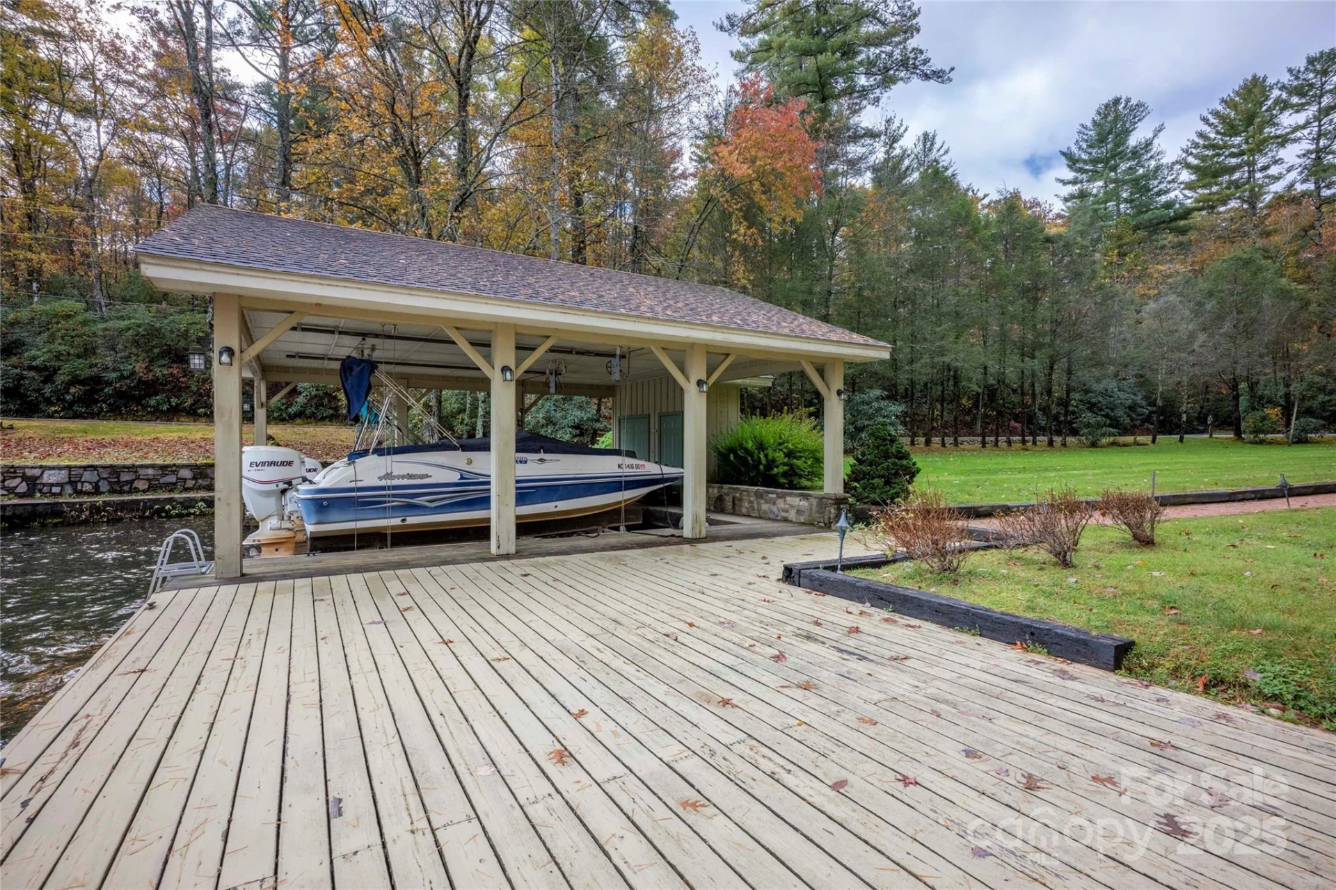 572 East Shore Drive - Photo 33