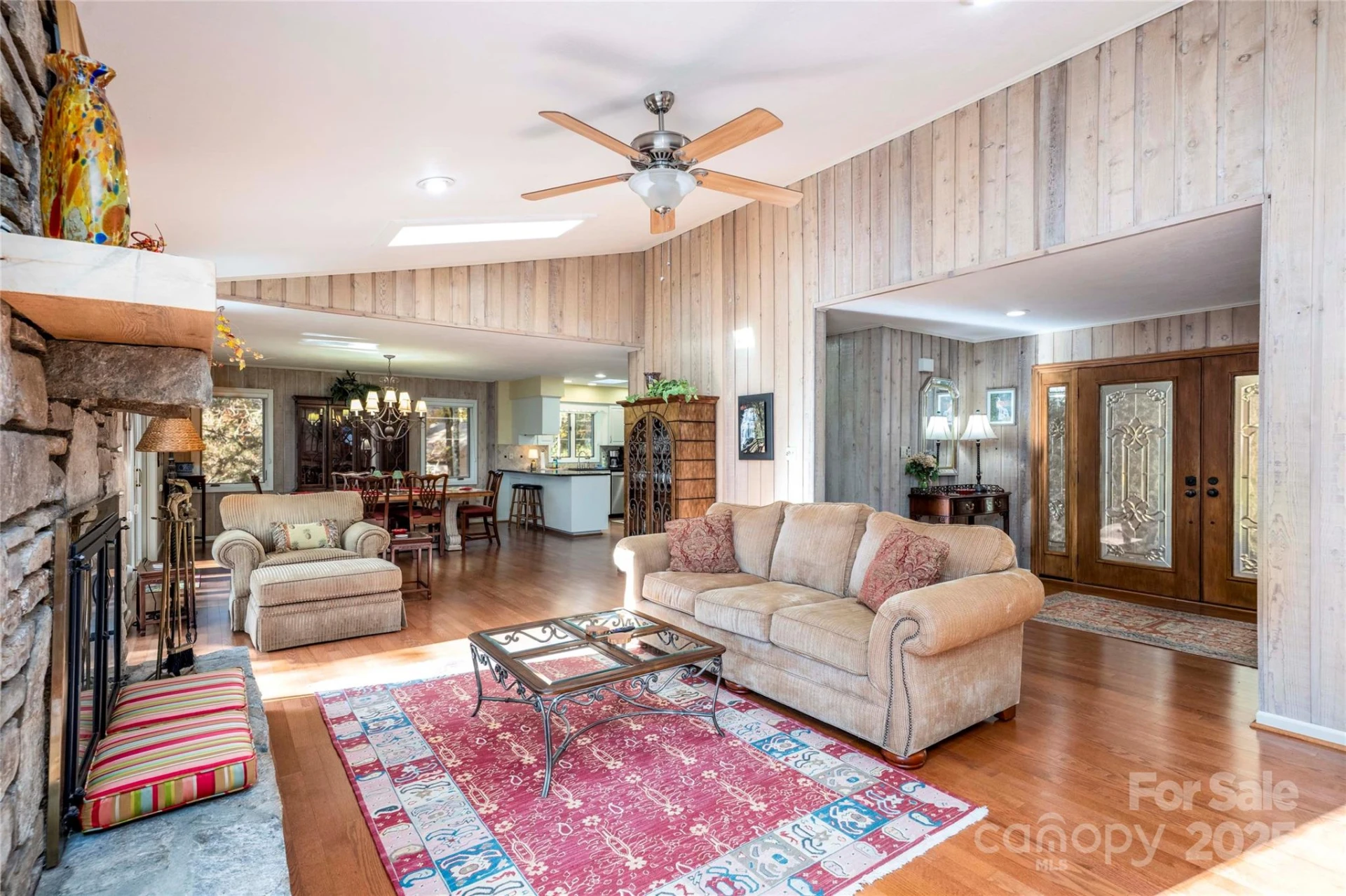 572 East Shore Drive - Photo 6