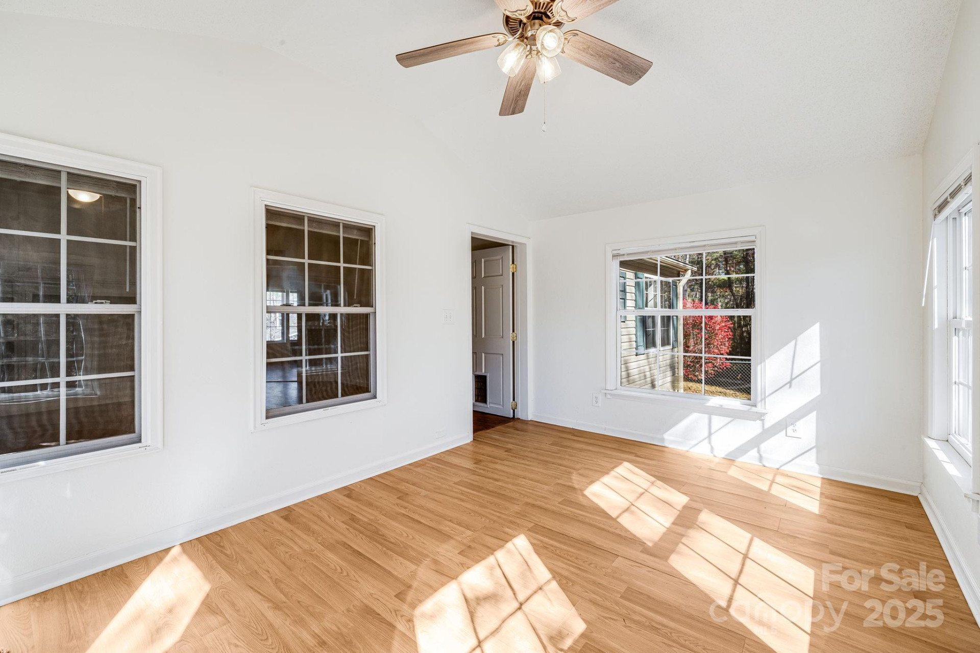 20 Luckenbach Drive - Photo 4