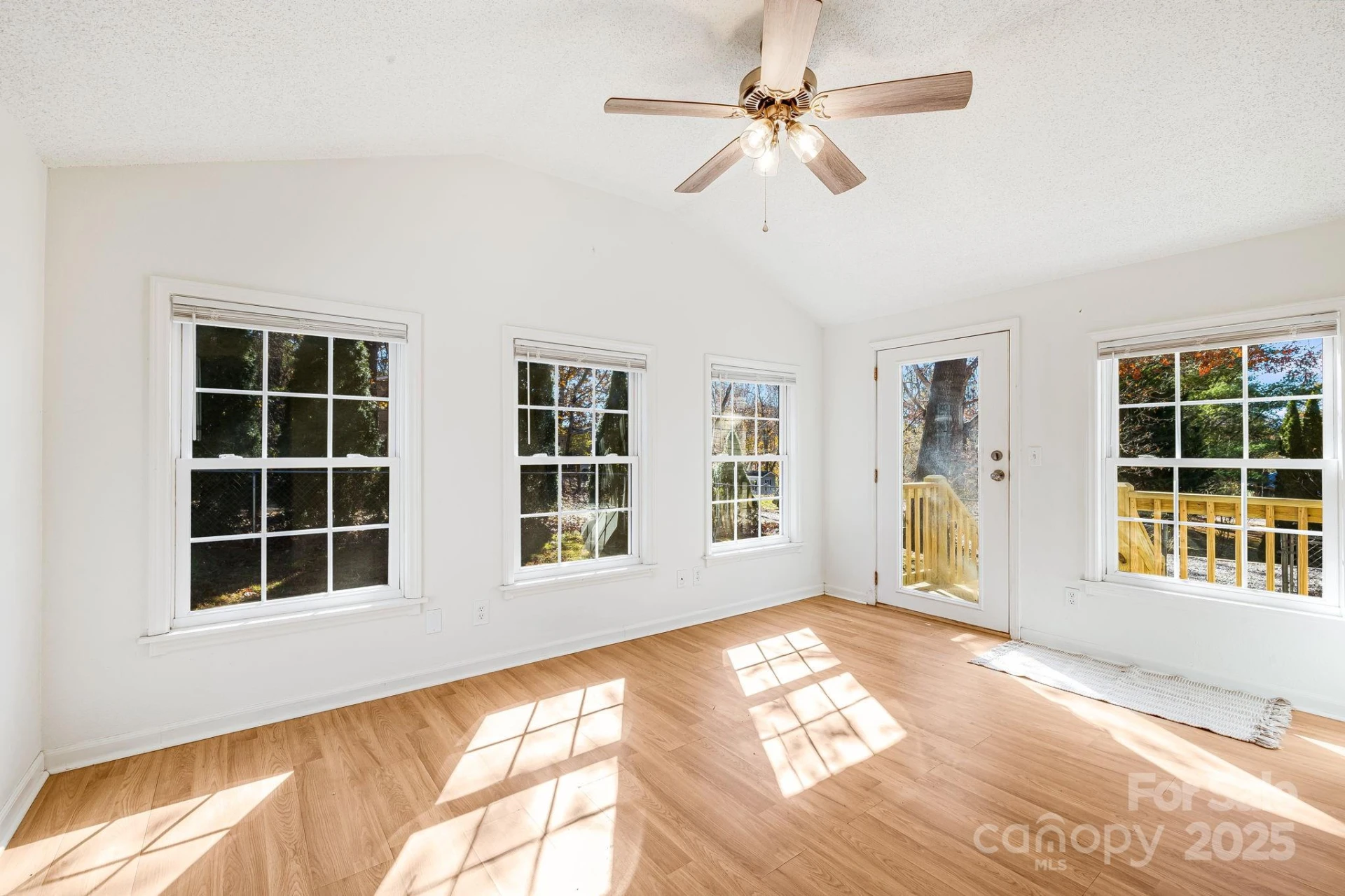 20 Luckenbach Drive - Photo 6