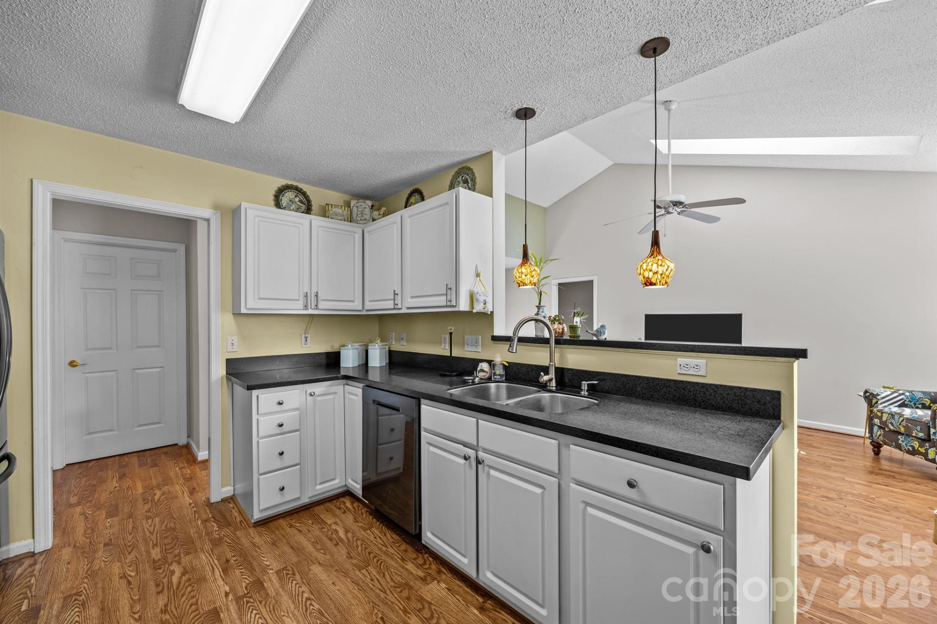 255 Stonehollow Road - Photo 13