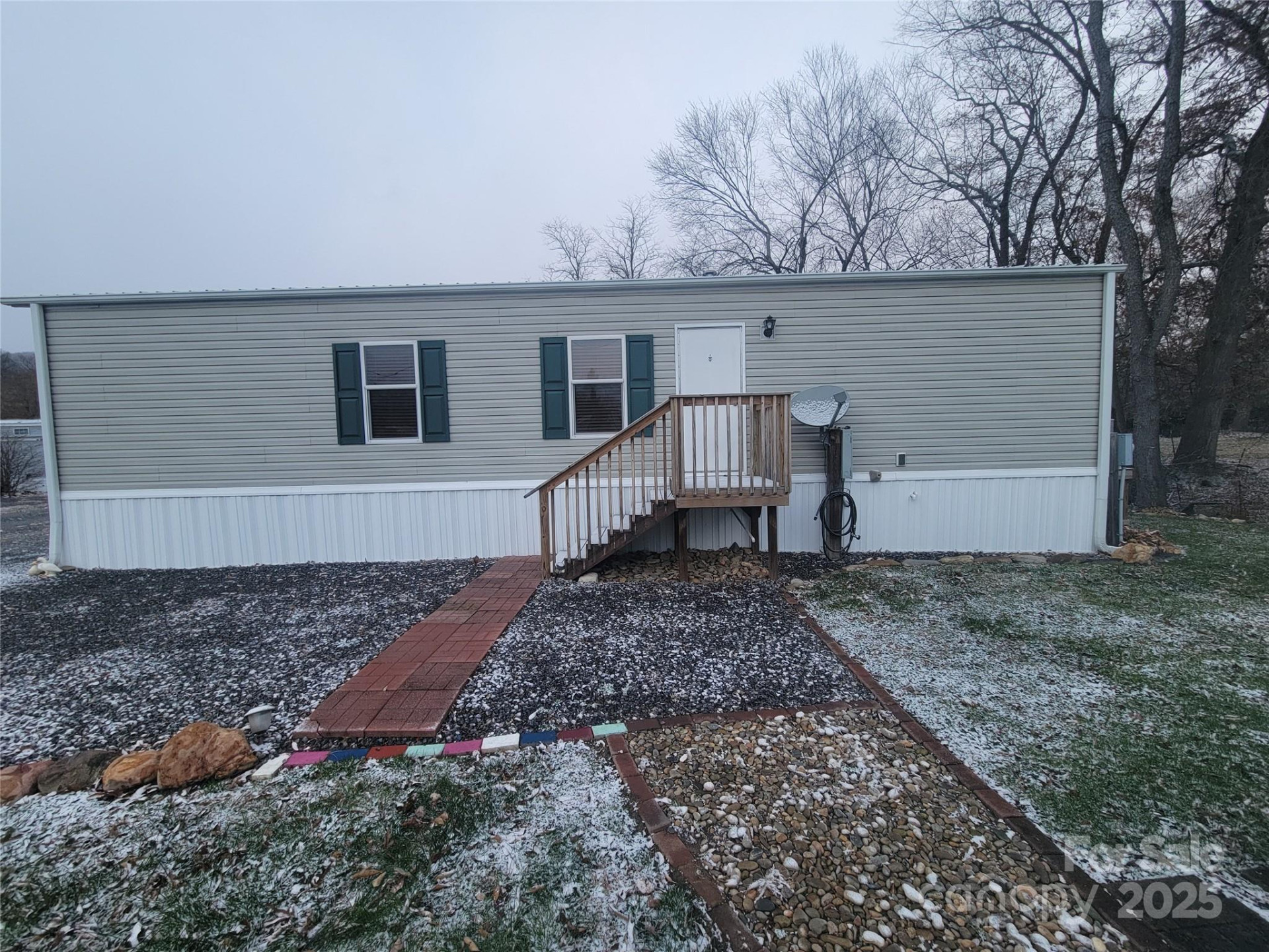 141 Pike Point - Photo 2