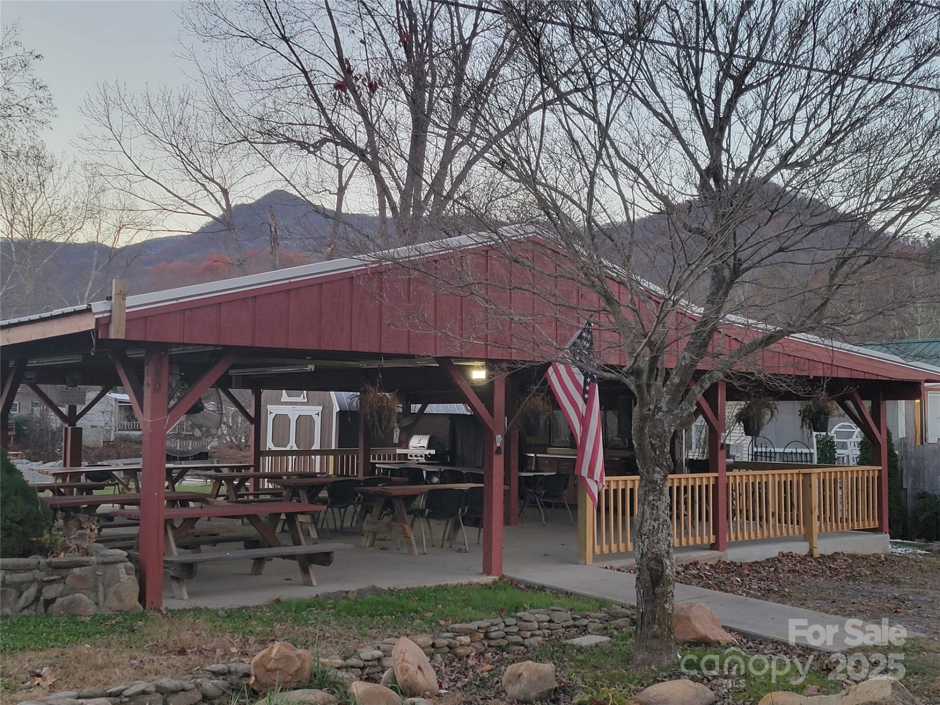 141 Pike Point - Photo 26