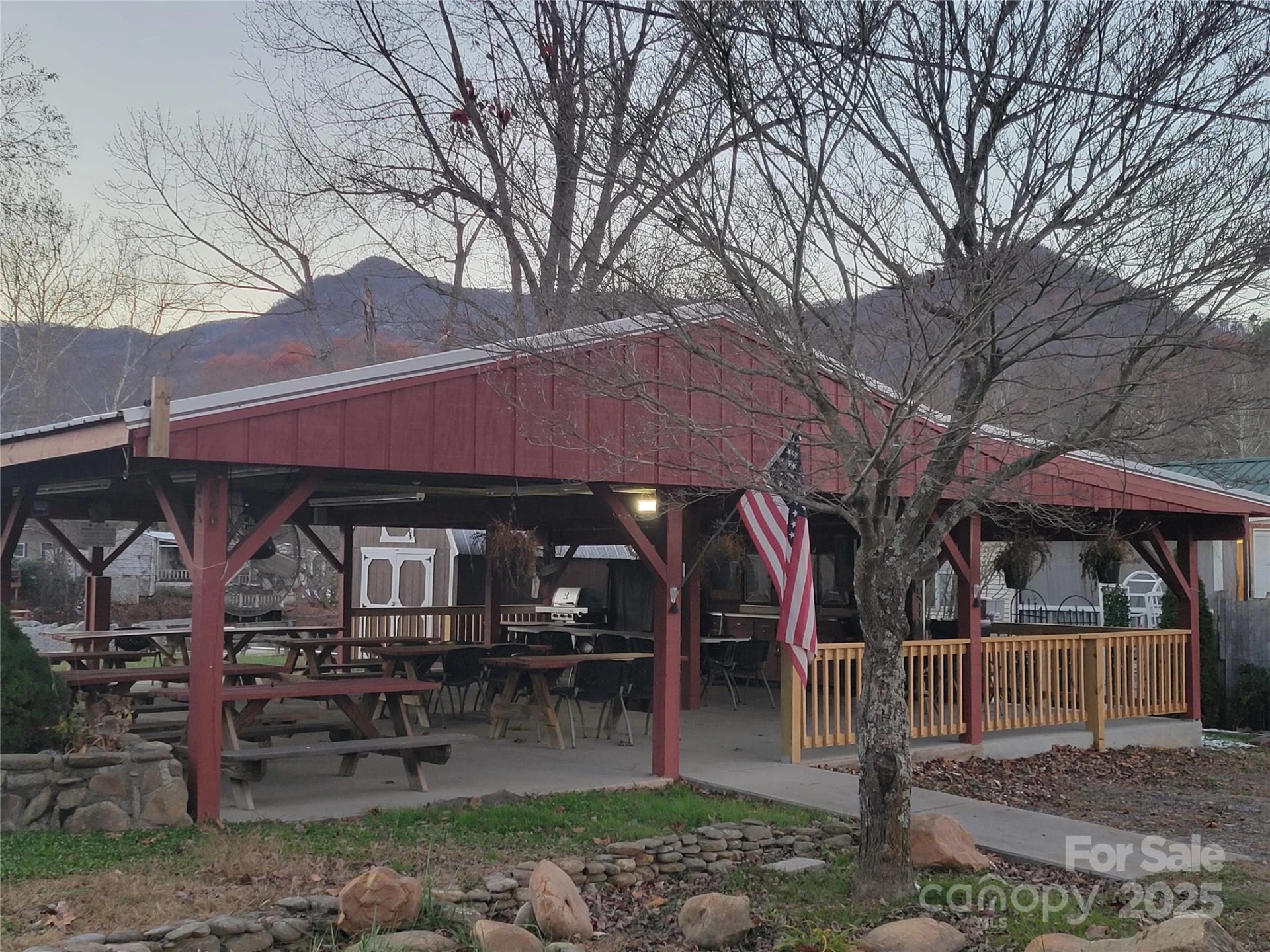 141 Pike Point - Photo 26
