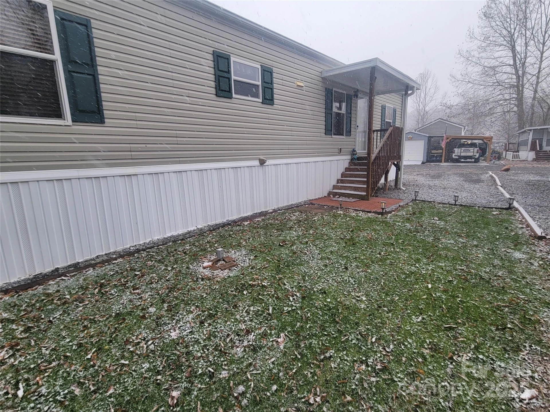 141 Pike Point - Photo 4