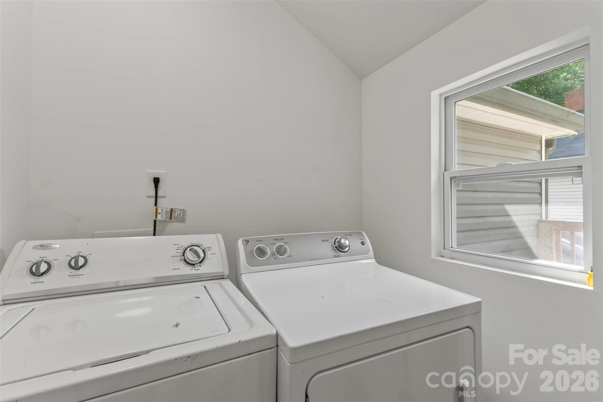 60 Valley Street - Photo 14