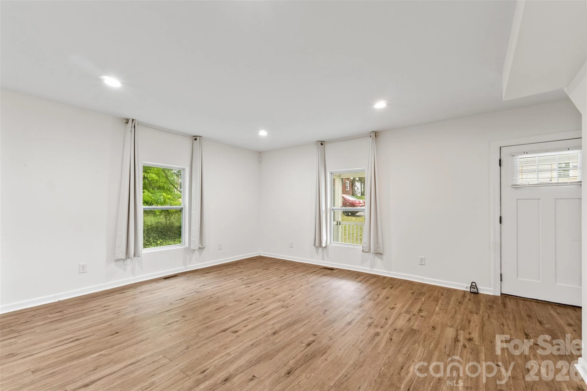 60 Valley Street - Photo 16