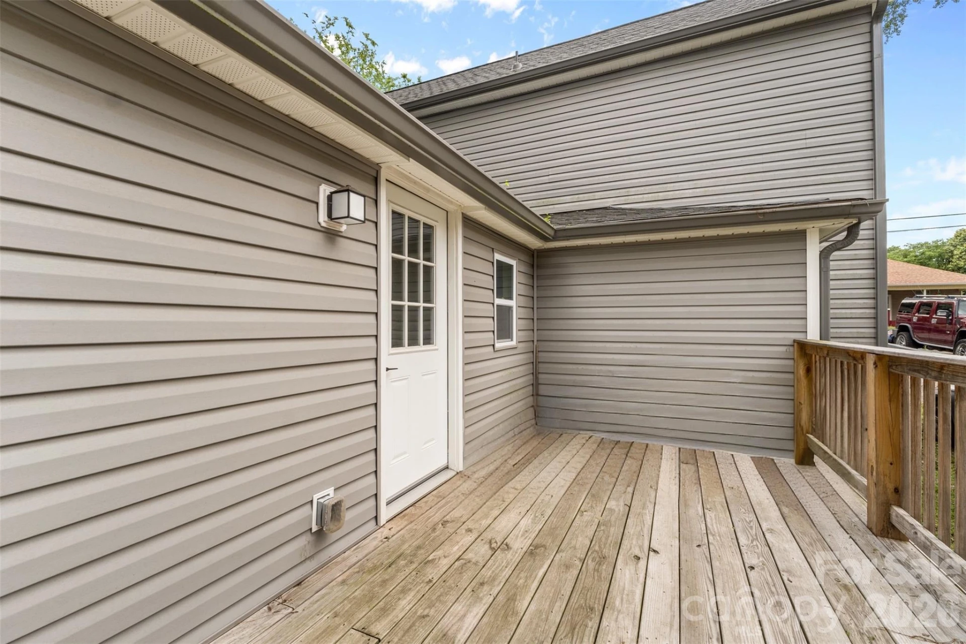 60 Valley Street - Photo 6