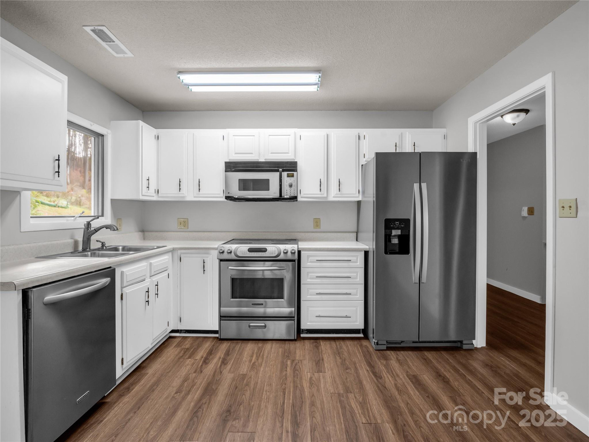35 Fieldcrest Circle - Photo 3