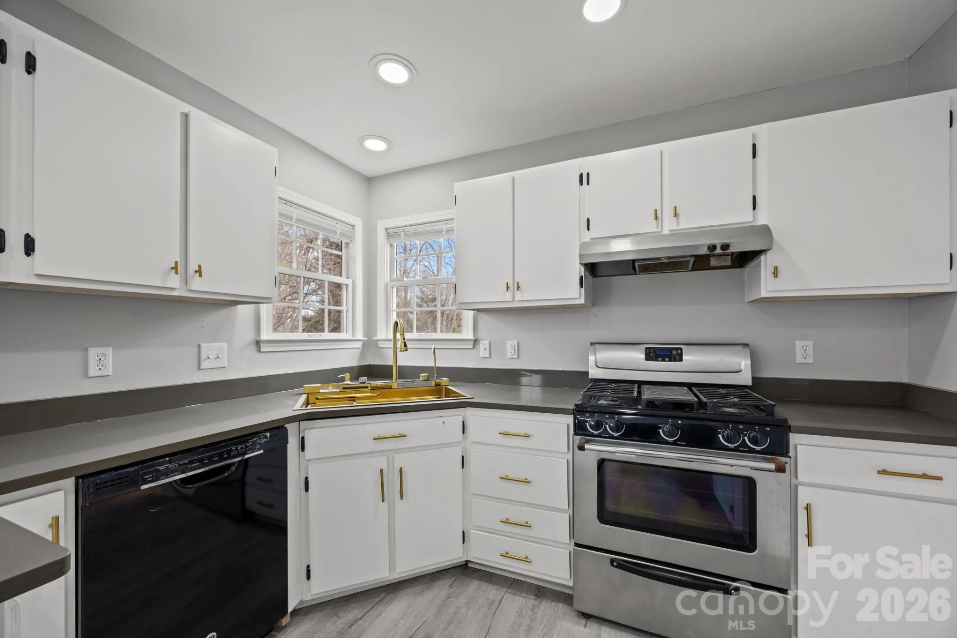23 Westmont Drive - Photo 17