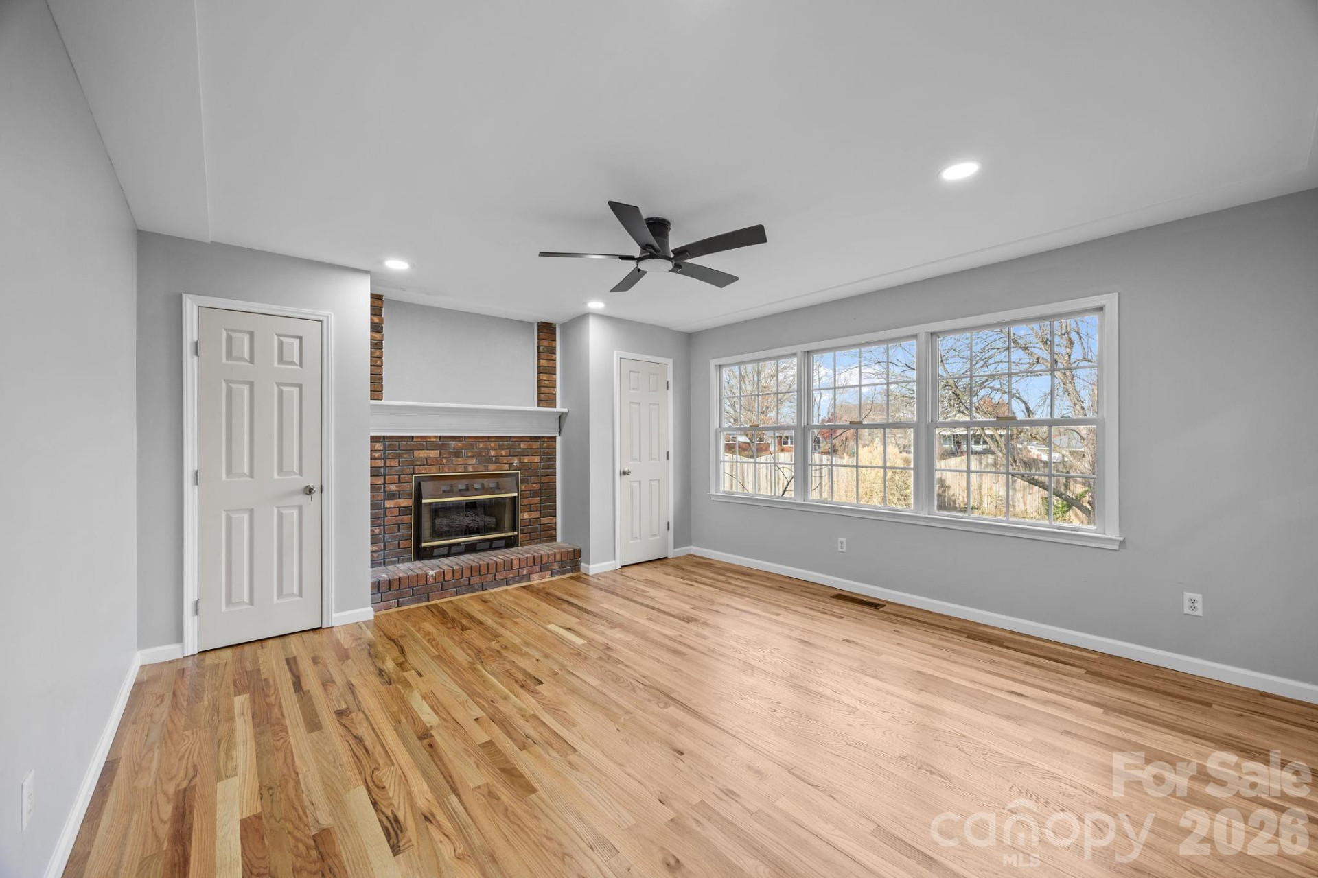 23 Westmont Drive - Photo 3