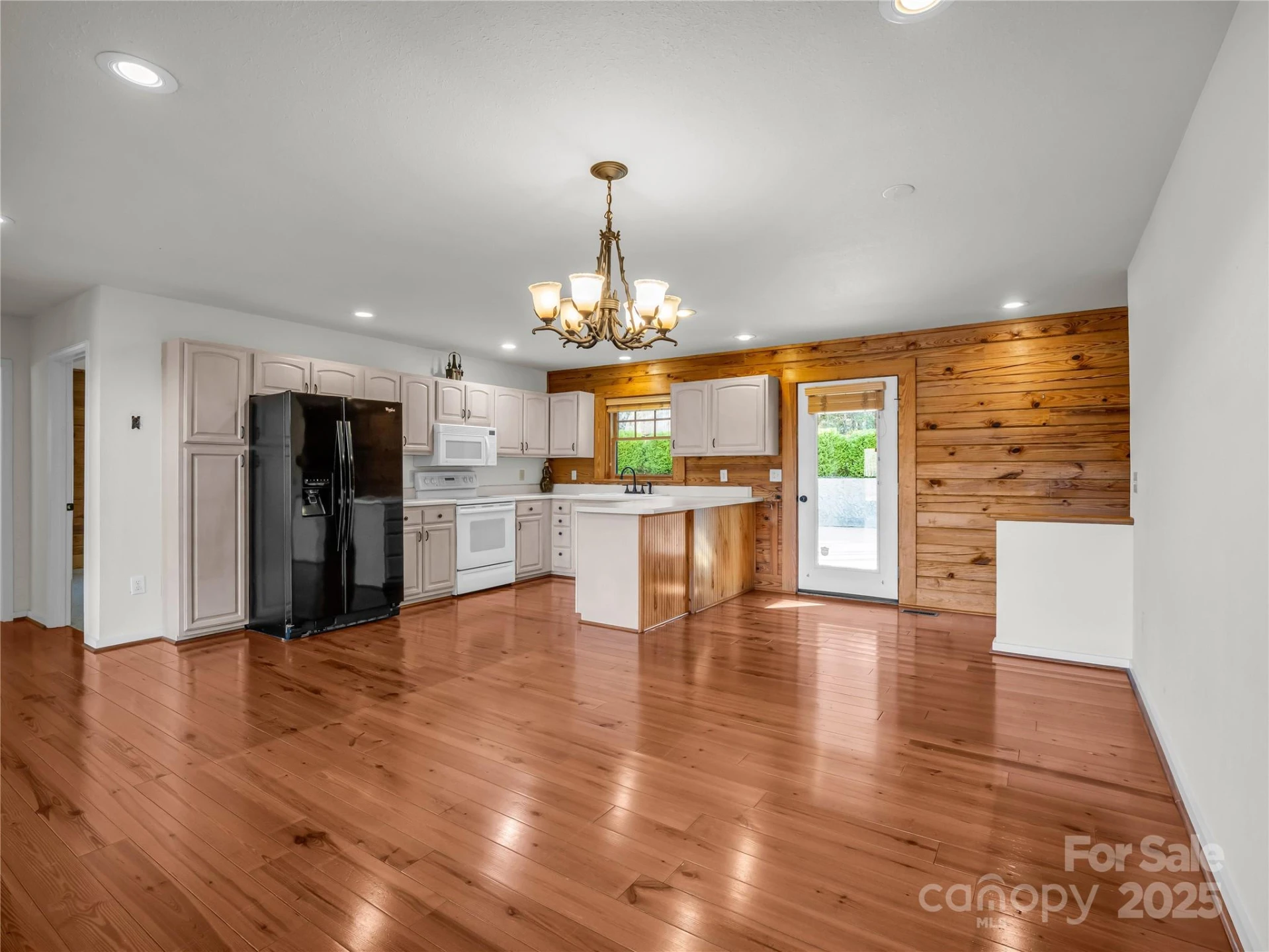 134 Raleigh Drive - Photo 6