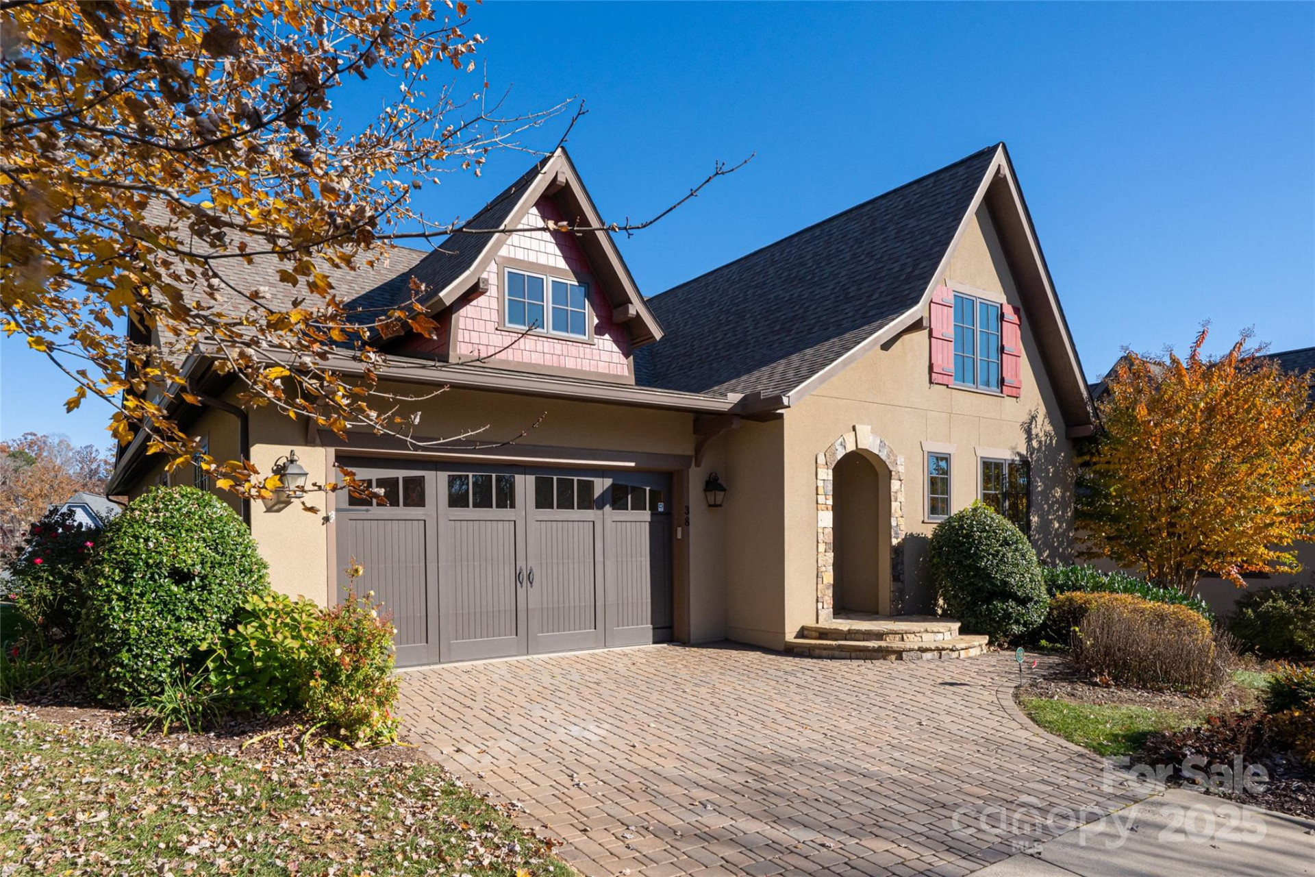 38 Chantilly Drive - Photo 4