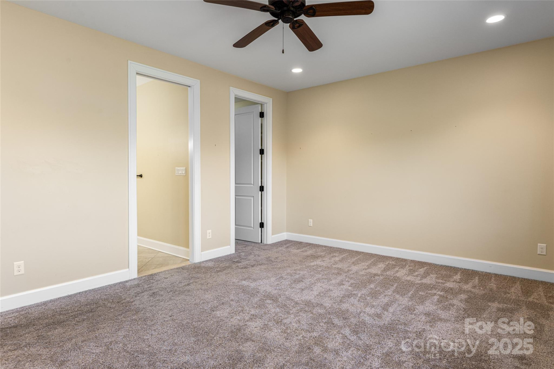 38 Chantilly Drive - Photo 31