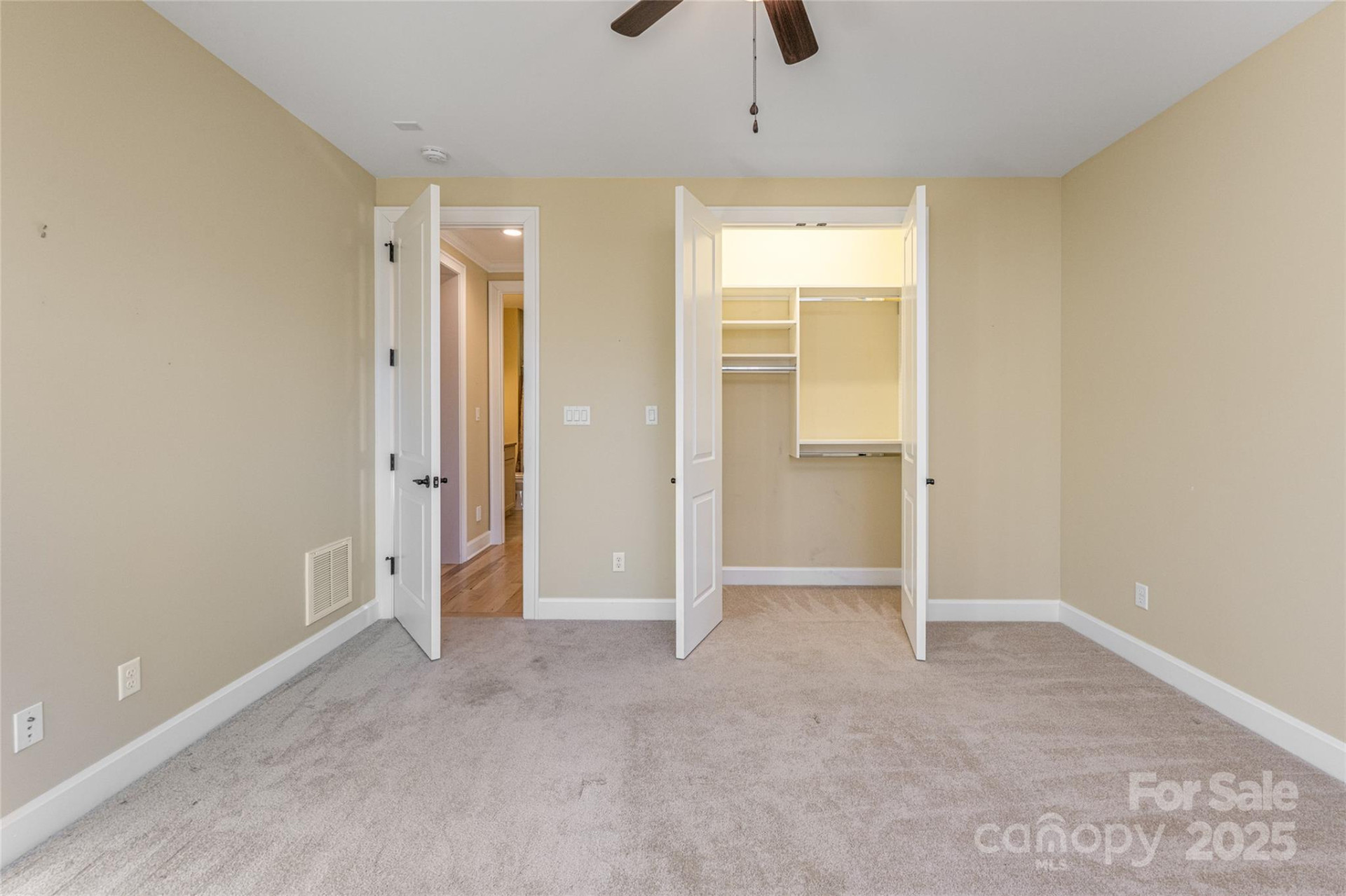 38 Chantilly Drive - Photo 37