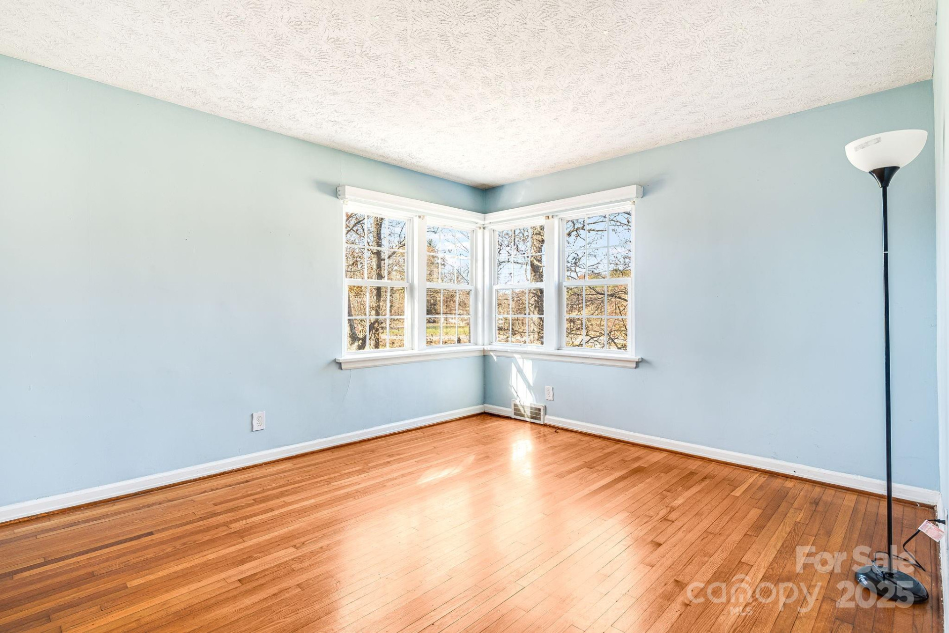 92 Parkway View Road - Photo 4